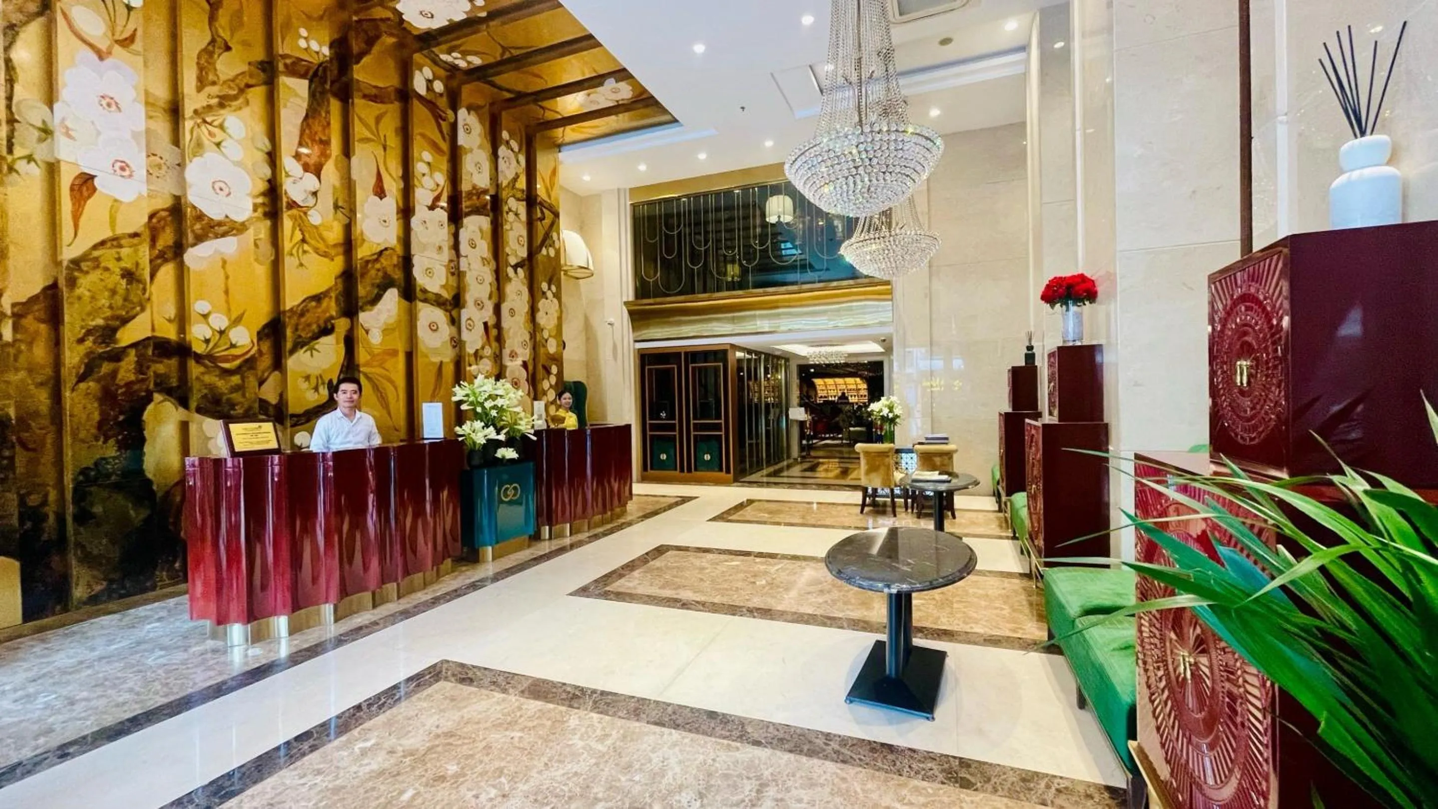 Lobby or reception in Golden Silk Boutique Hotel