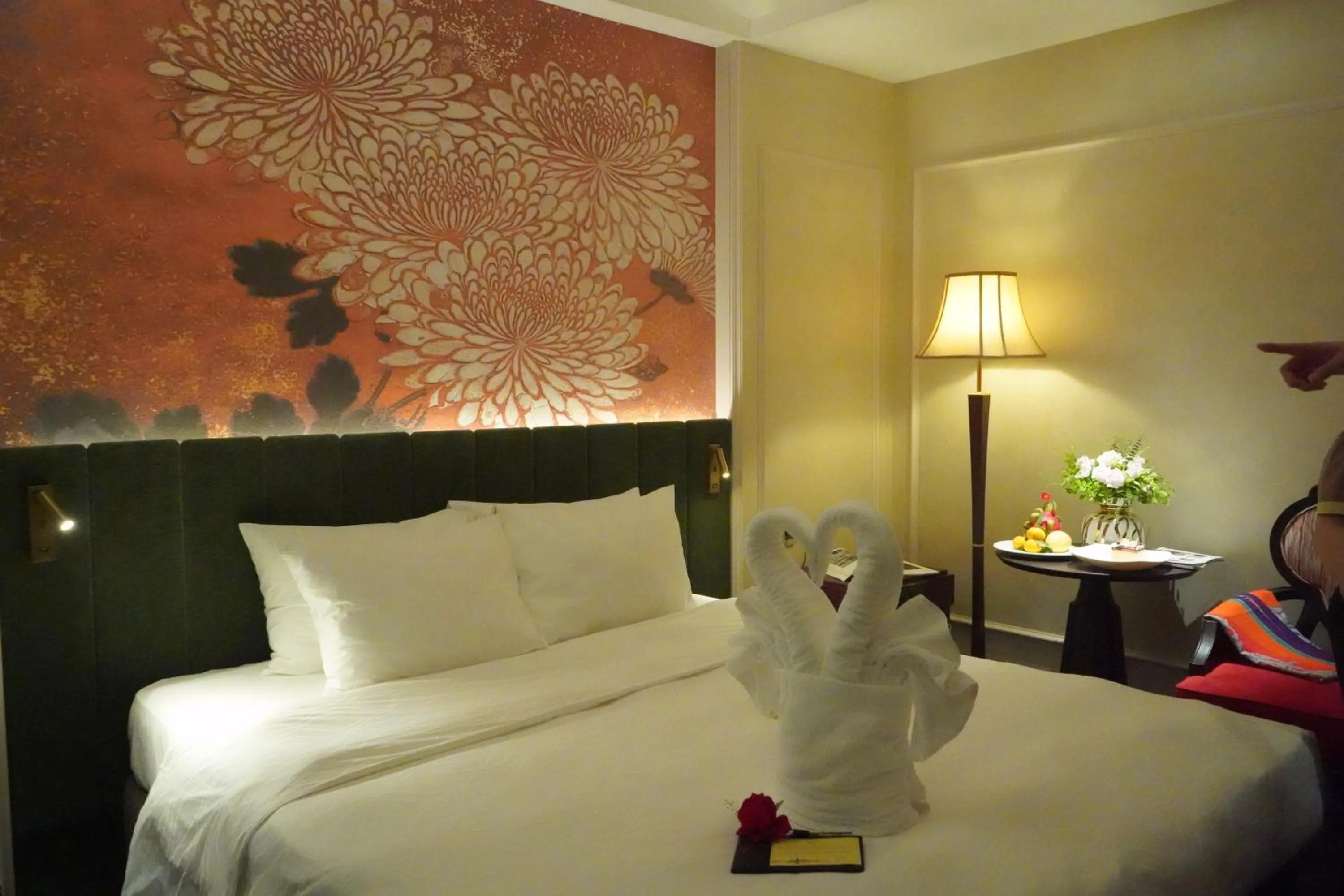 Bed in Golden Silk Boutique Hotel