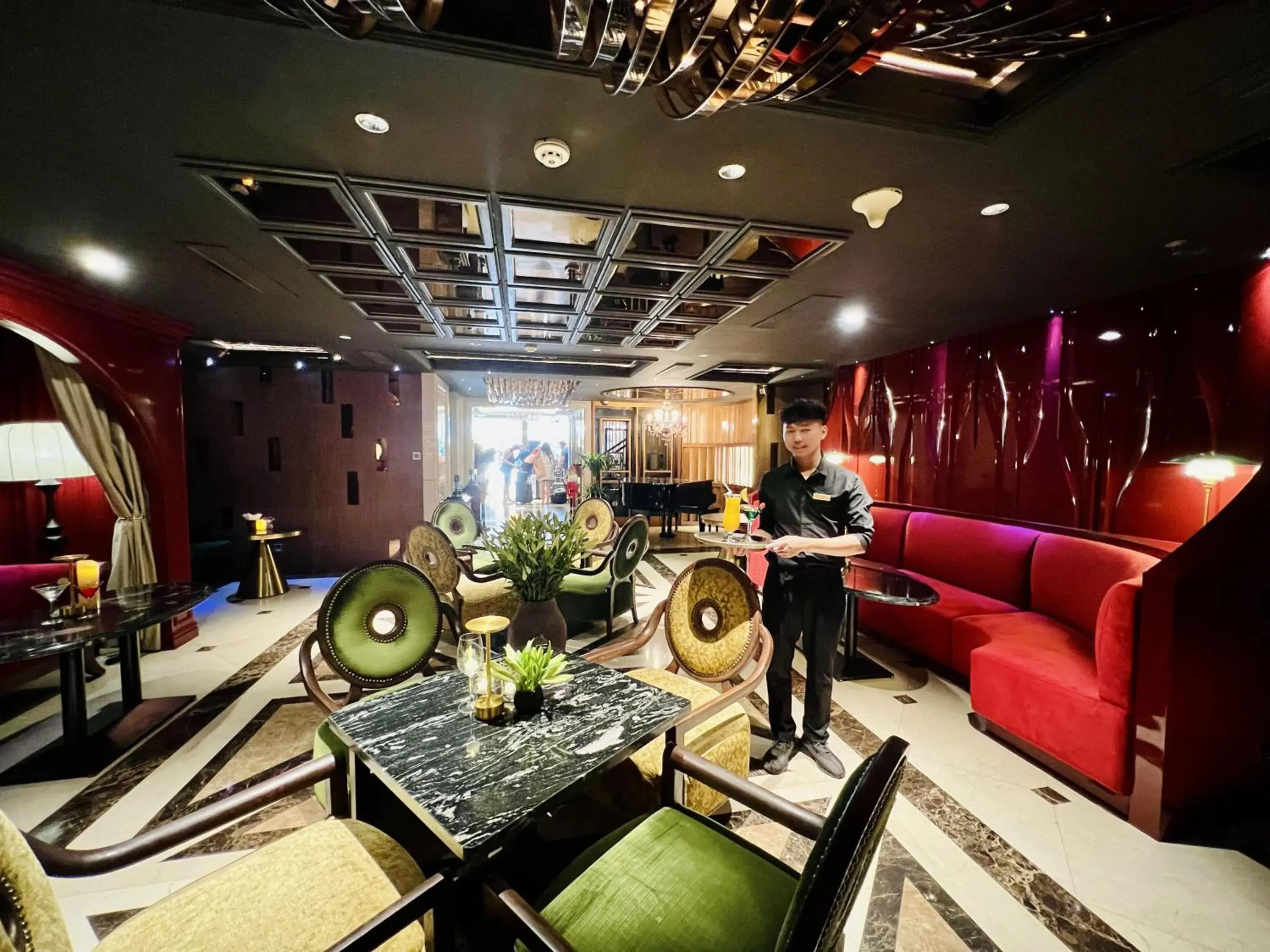 Lounge or bar in Golden Silk Boutique Hotel Lounge or bar in Golden Silk Boutique Hotel