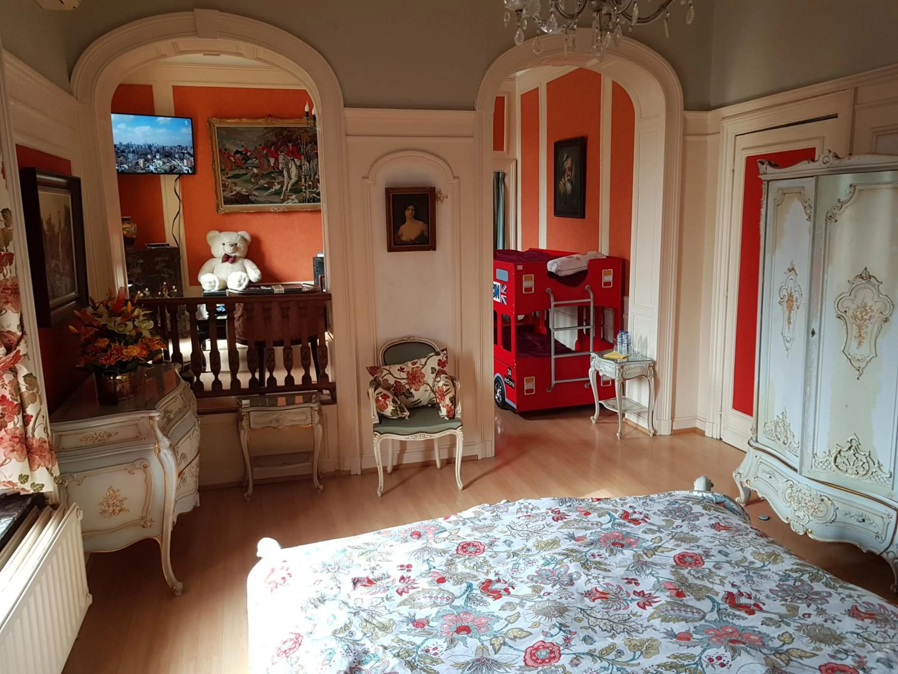 Bedroom, Bed in Château Lambert Moulinsart Hotel, shuttle airport, long term parking, snooker, large terrasse, dinner, breakfast