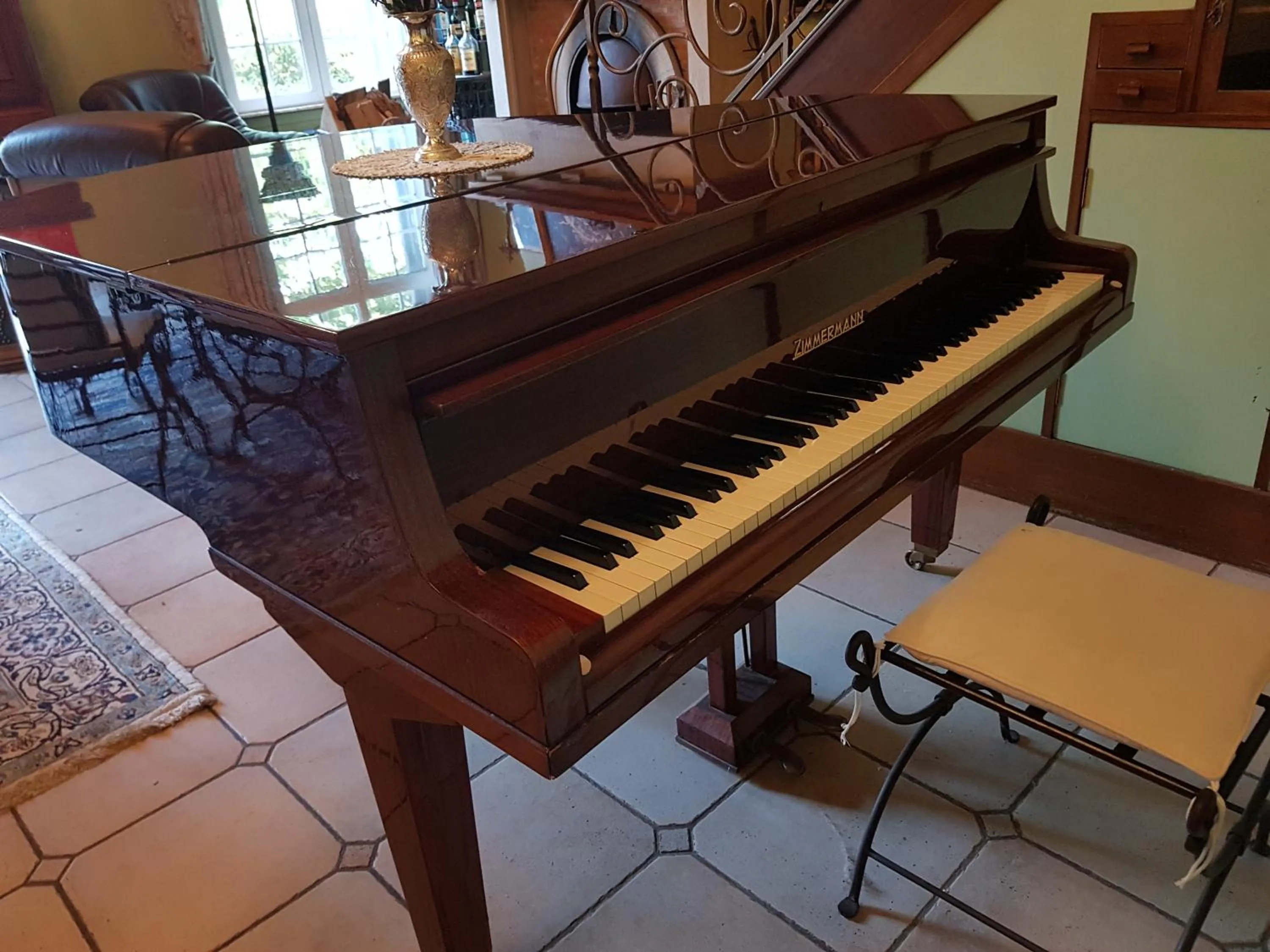 Lobby or reception in Château Lambert Moulinsart Hotel, shuttle airport, long term parking, snooker, large terrasse, dinner, breakfast