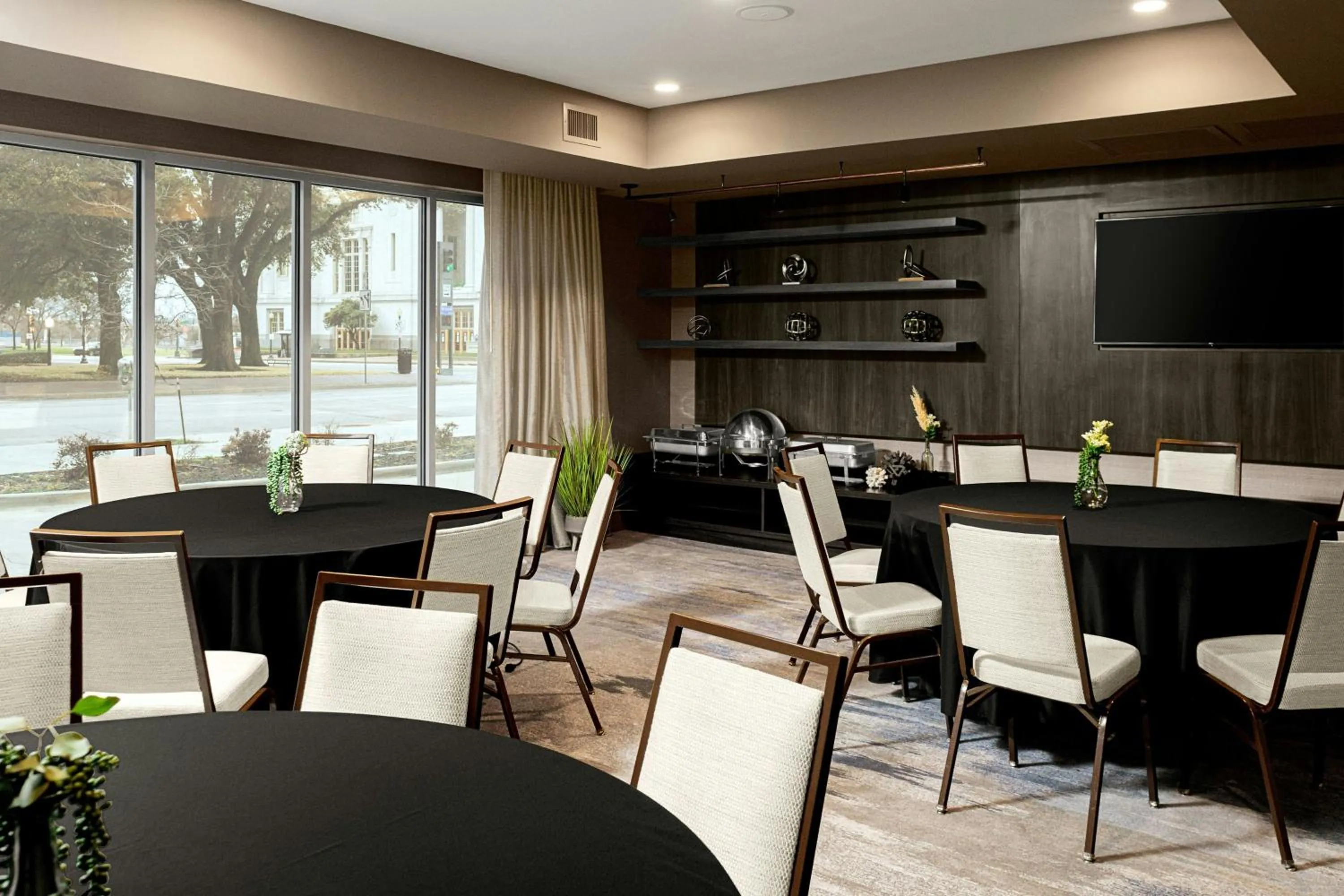 Meeting/conference room in Courtyard by Marriott Dallas Downtown/Reunion District