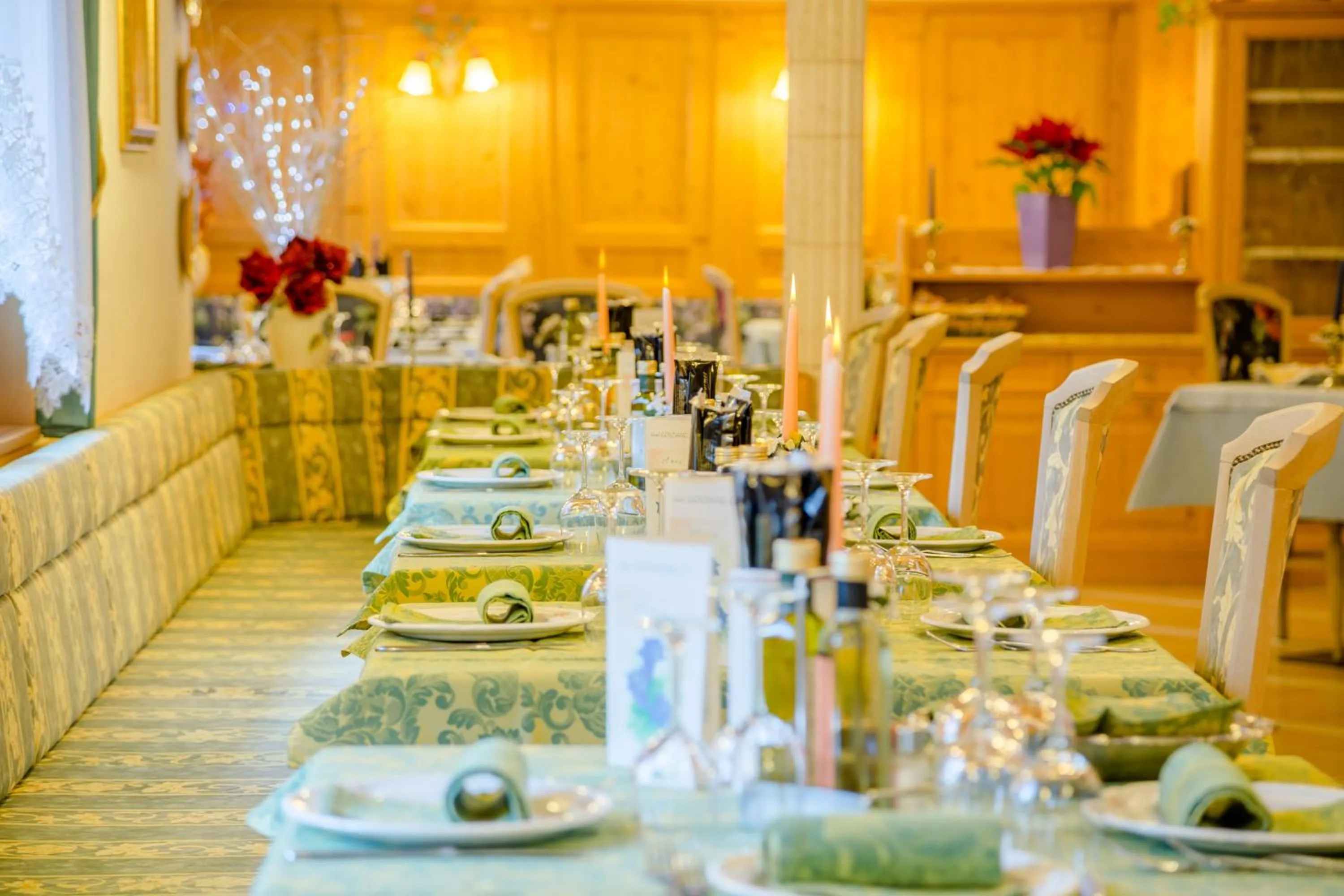 Restaurant/places to eat in Albergo Genzianella