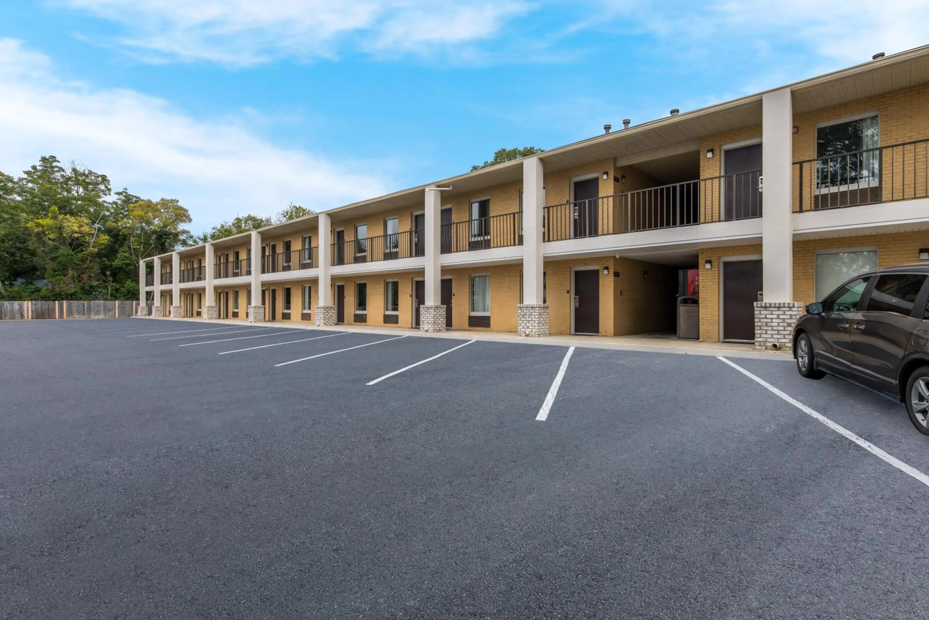 Property building in Econo Lodge Cheraw Market Street