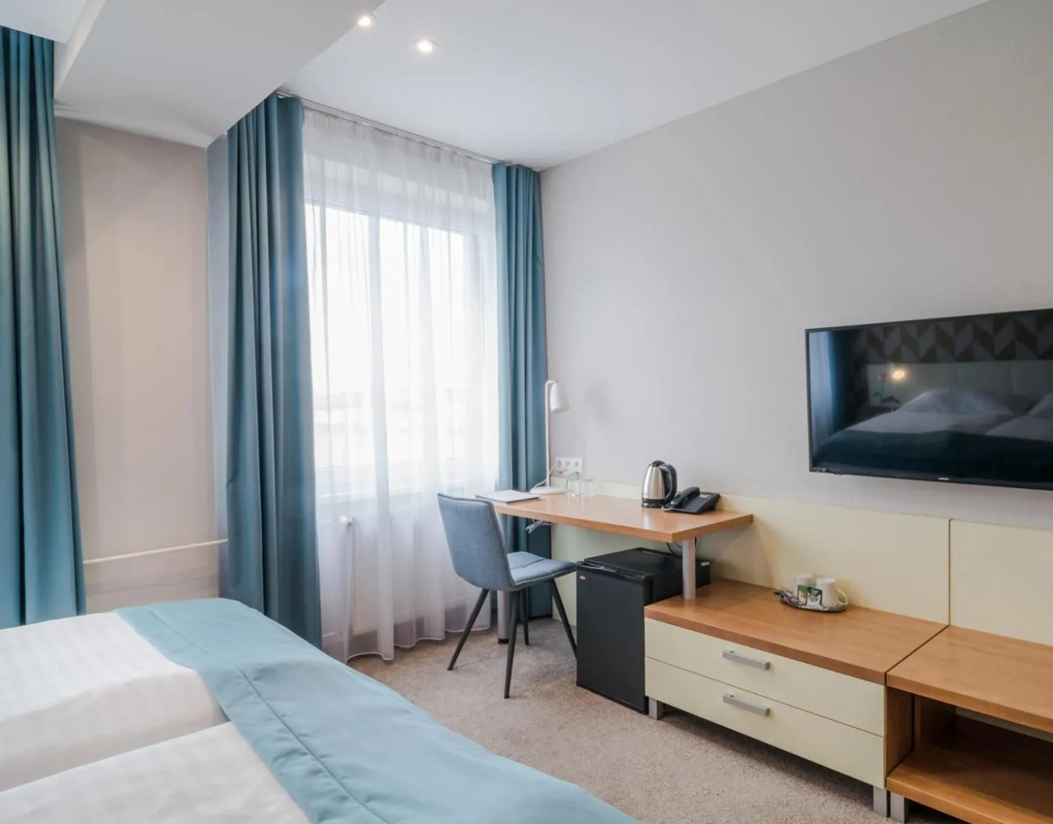 Photo of the whole room, Bed in Hotel Karpatia