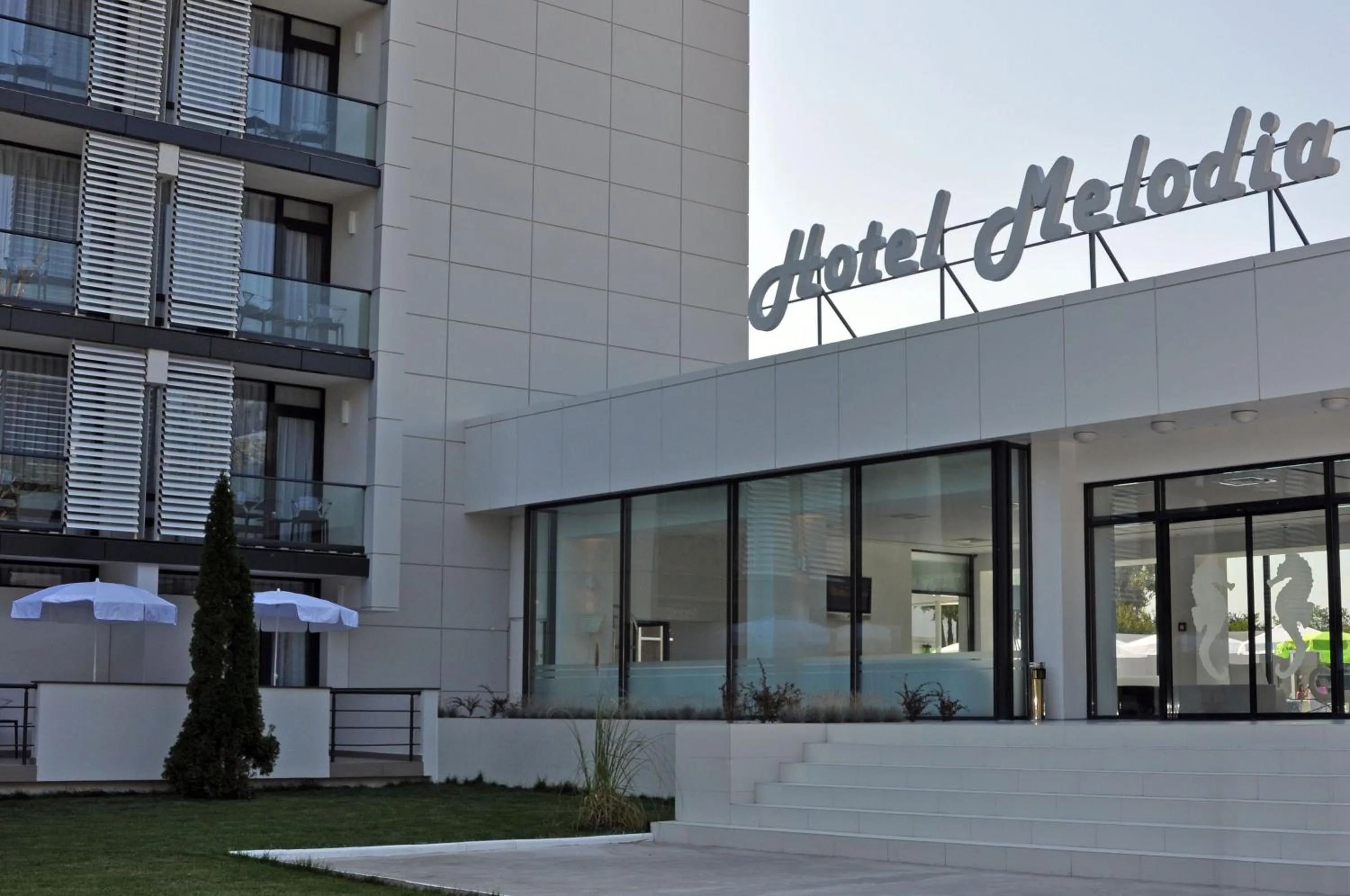 Facade/entrance in Hotel Melodia
