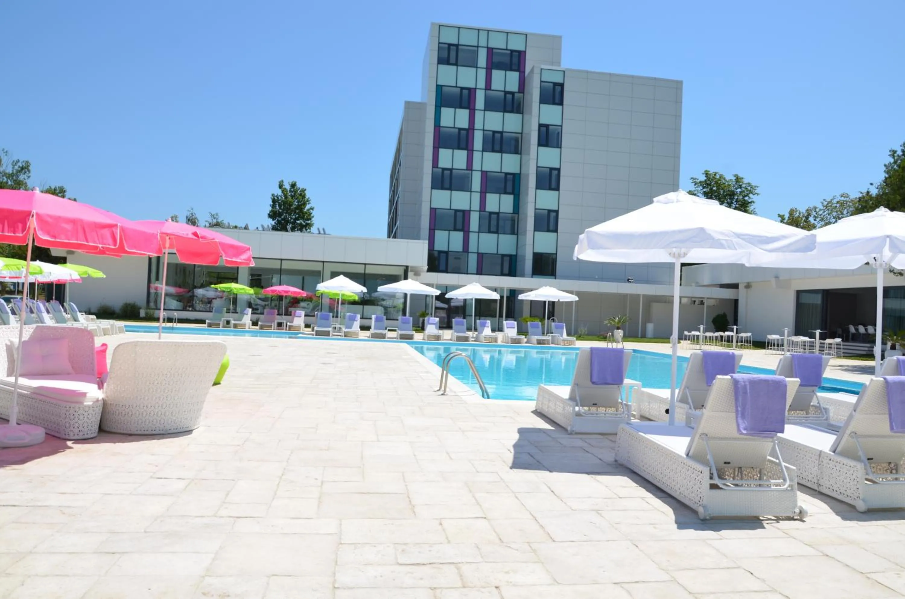 Day in Hotel Melodia