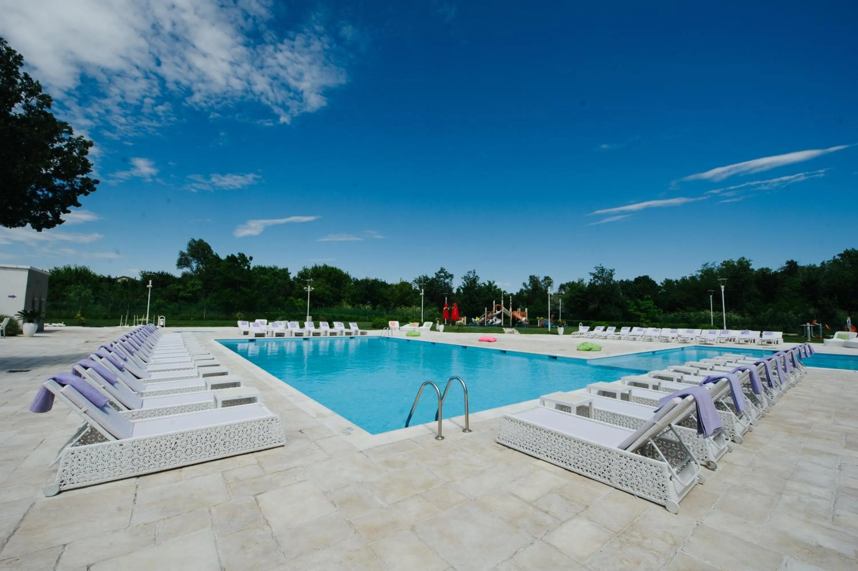 Swimming pool in Hotel Melodia