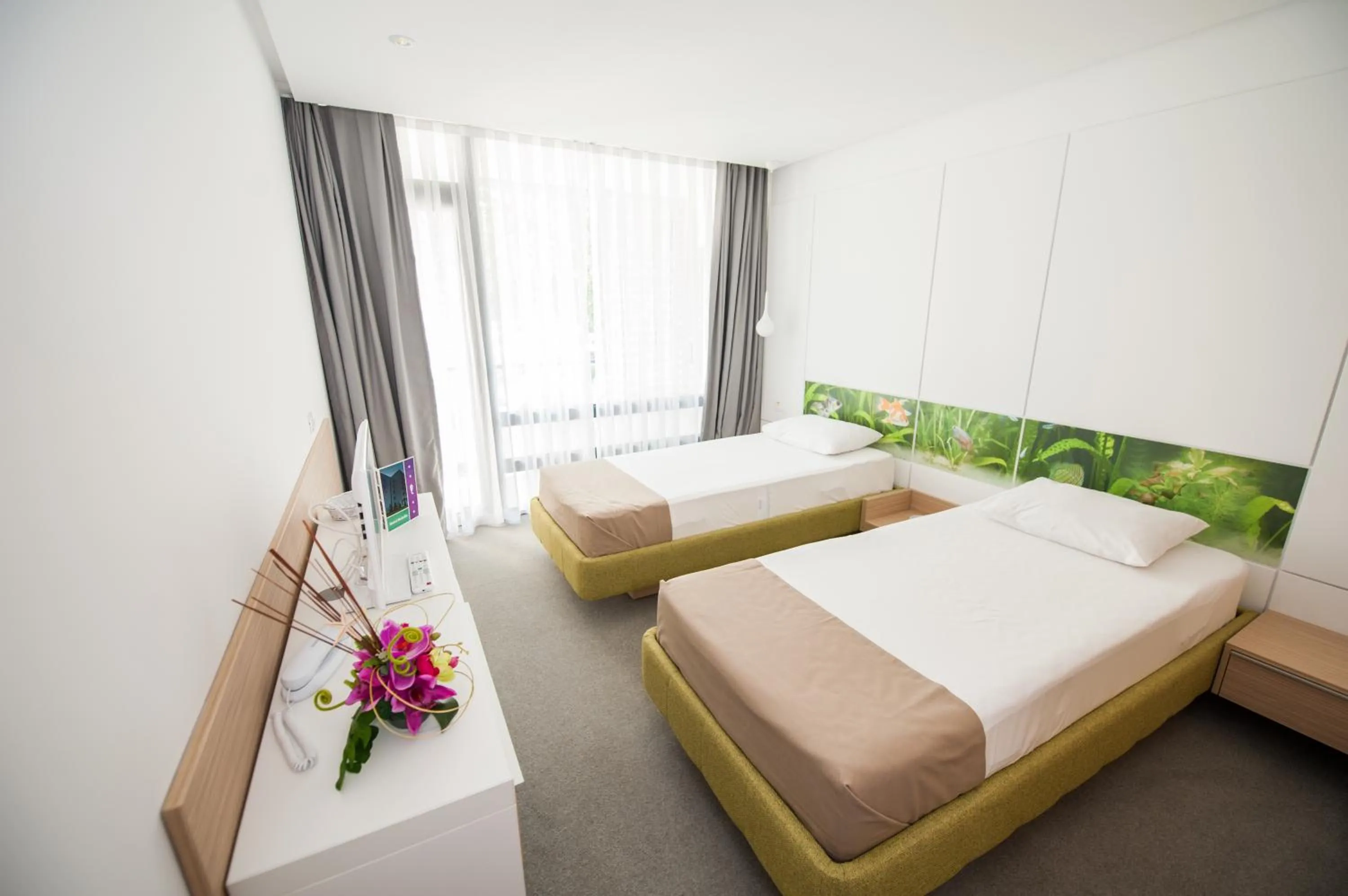 Bathroom, Bed in Hotel Melodia