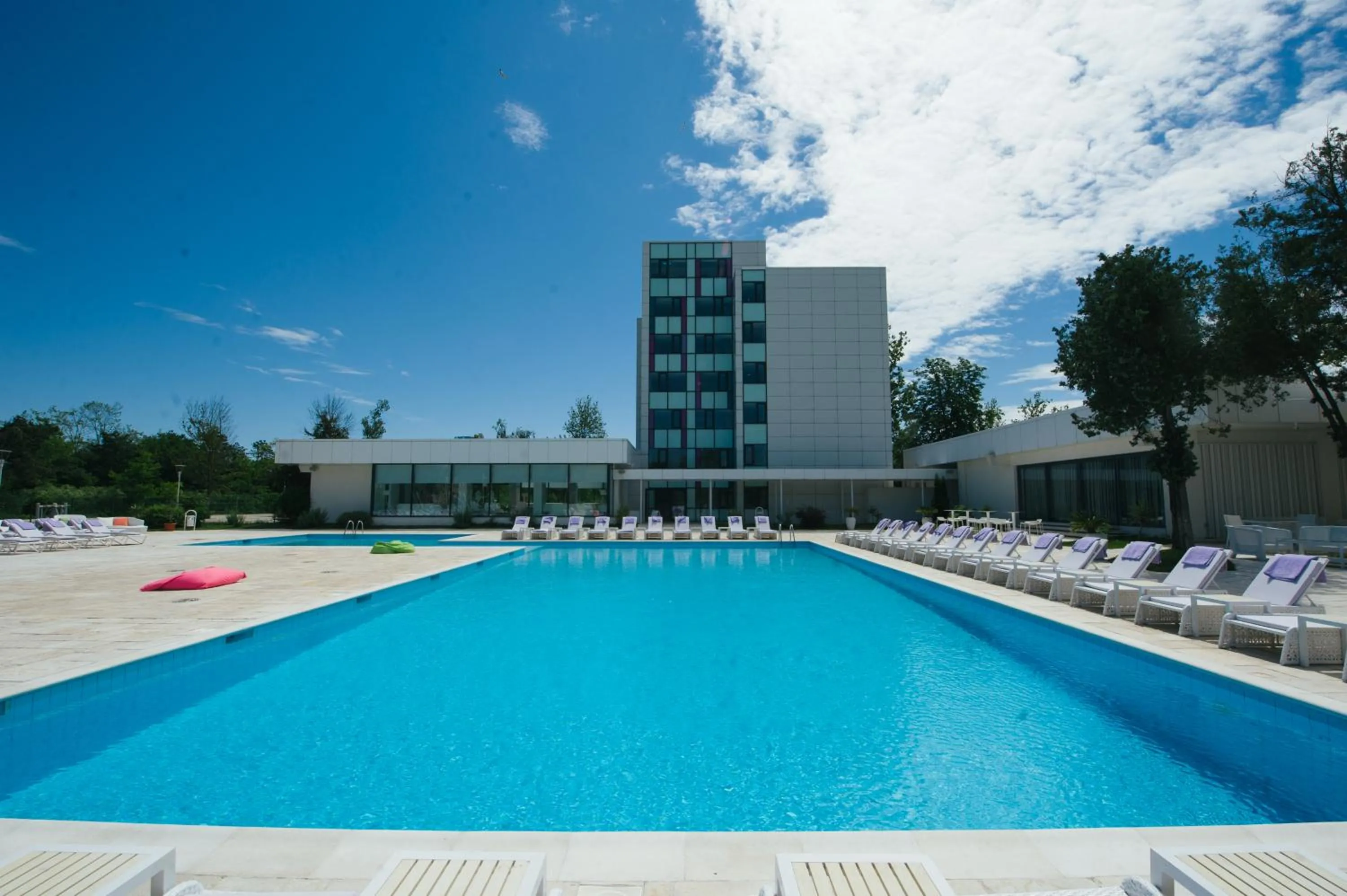 Pool view in Hotel Melodia