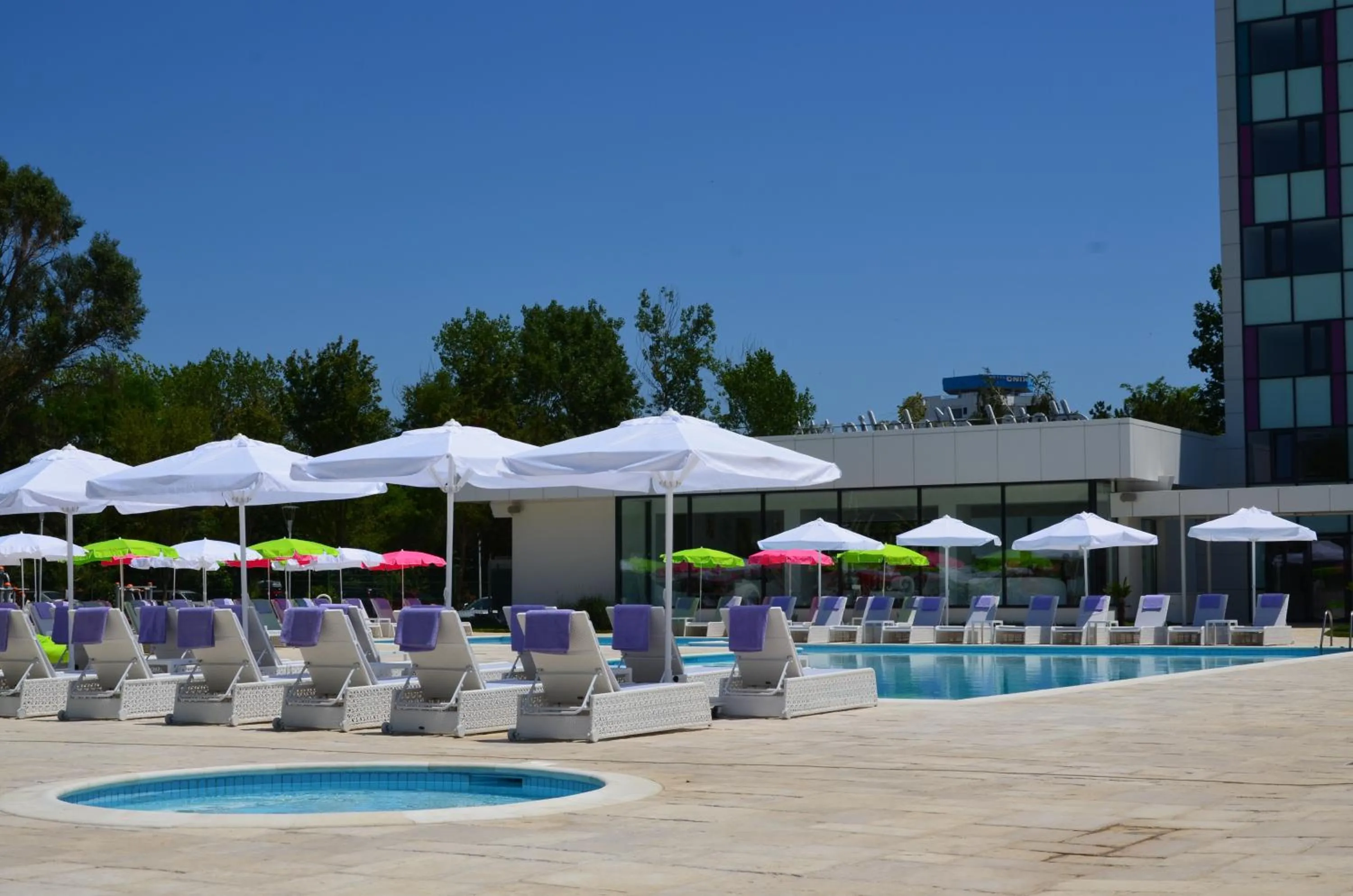 Day in Hotel Melodia