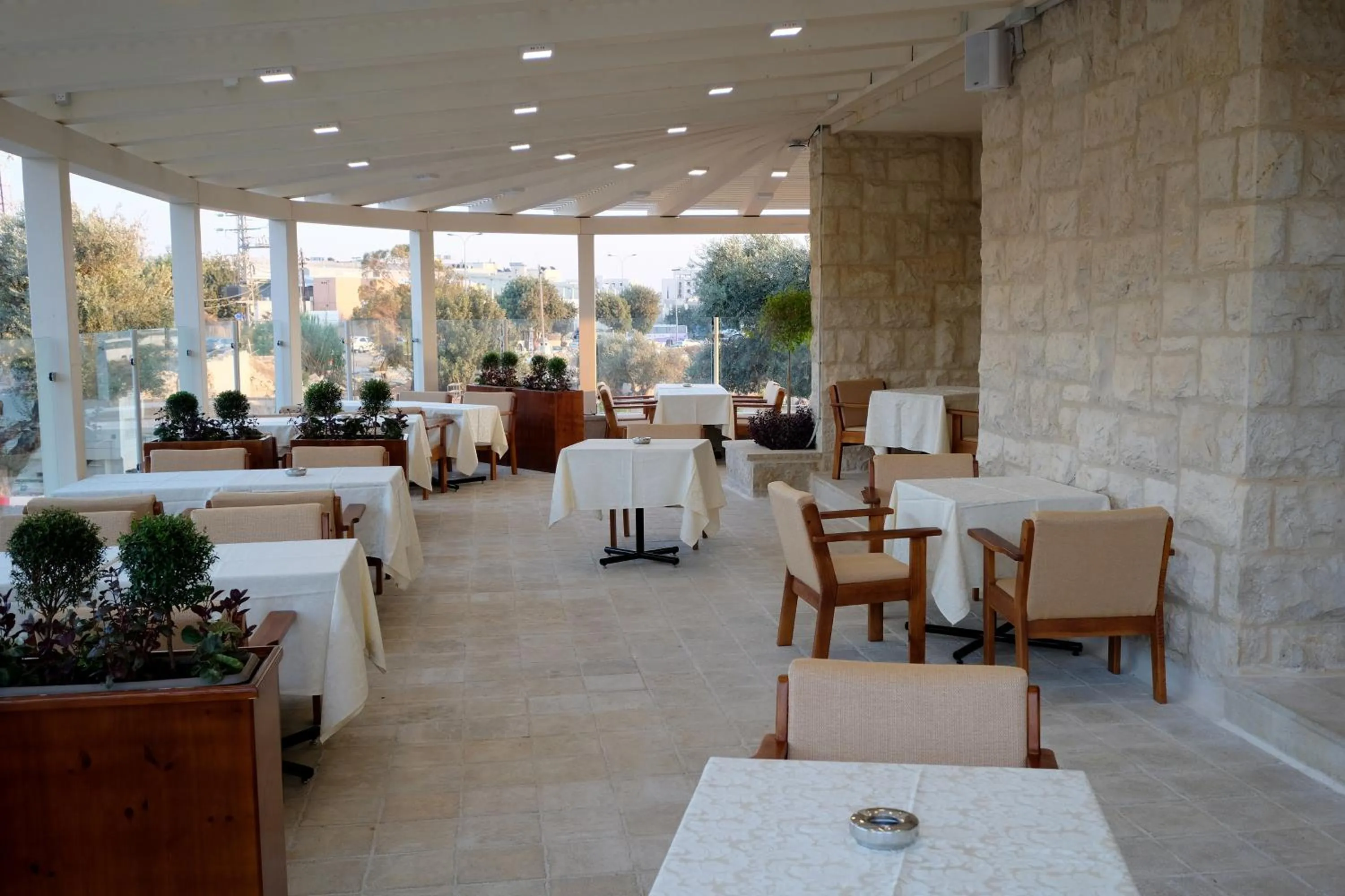 Restaurant/places to eat in Tantur Hills Hotel - Jerusalem