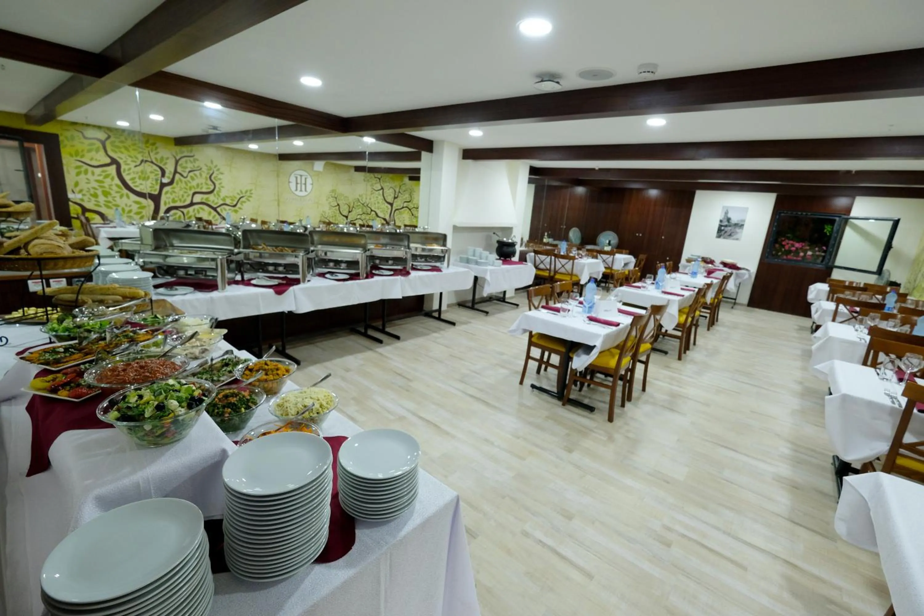 Restaurant/places to eat in Tantur Hills Hotel - Jerusalem