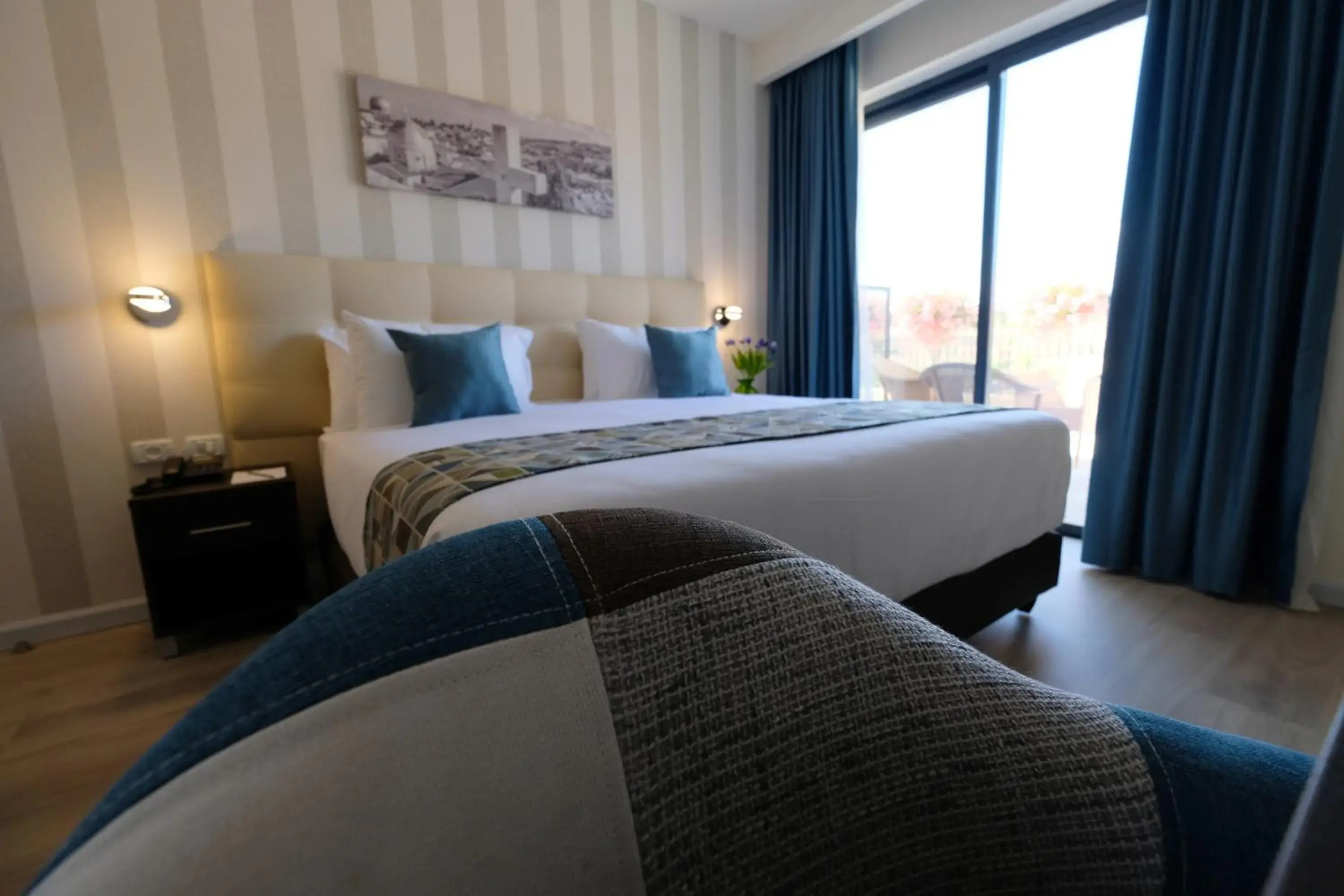 Premium Double Room with Shared Terrace in Tantur Hills Hotel - Jerusalem Premium Double Room with Shared Terrace in Tantur Hills Hotel - Jerusalem