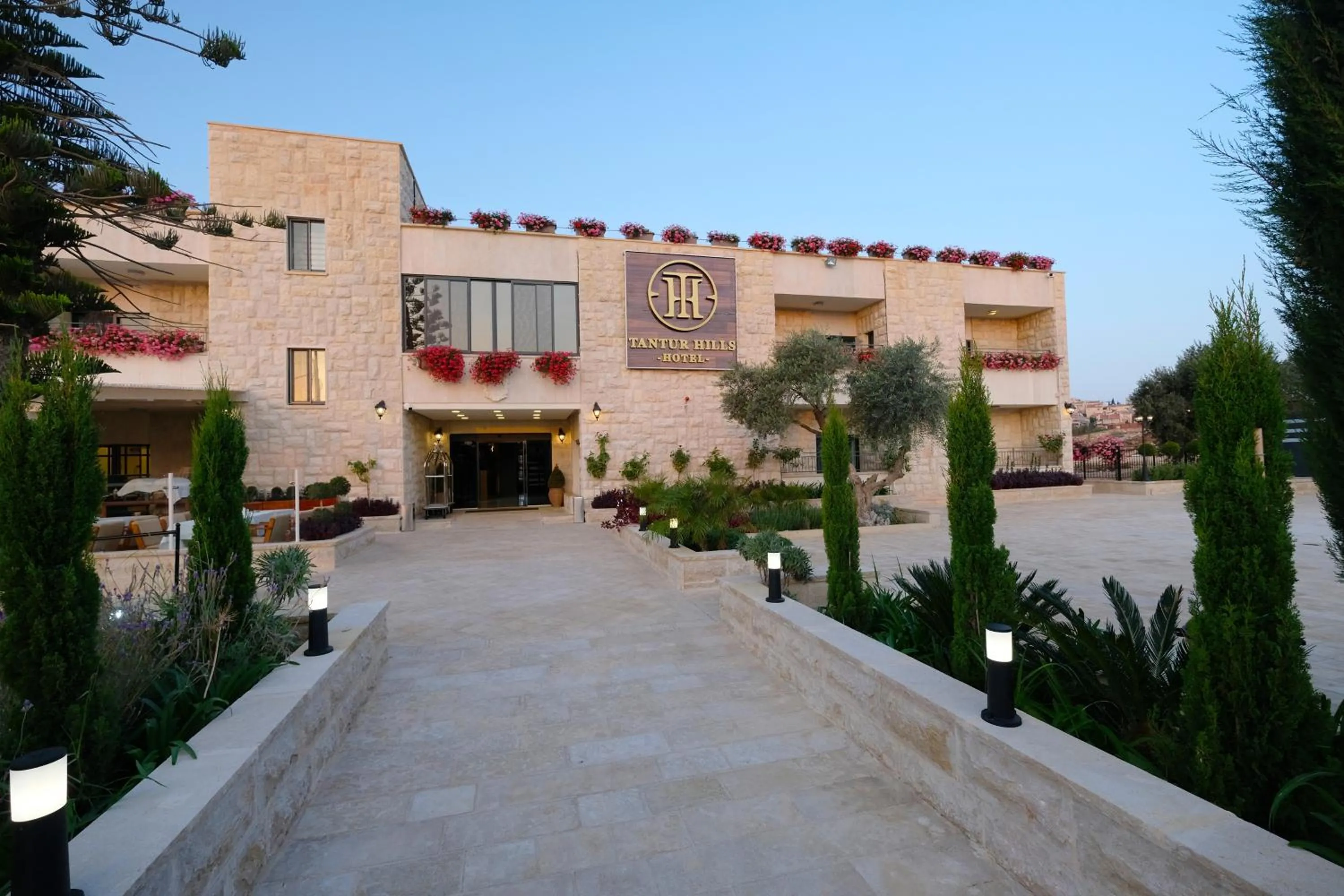 Facade/entrance in Tantur Hills Hotel - Jerusalem