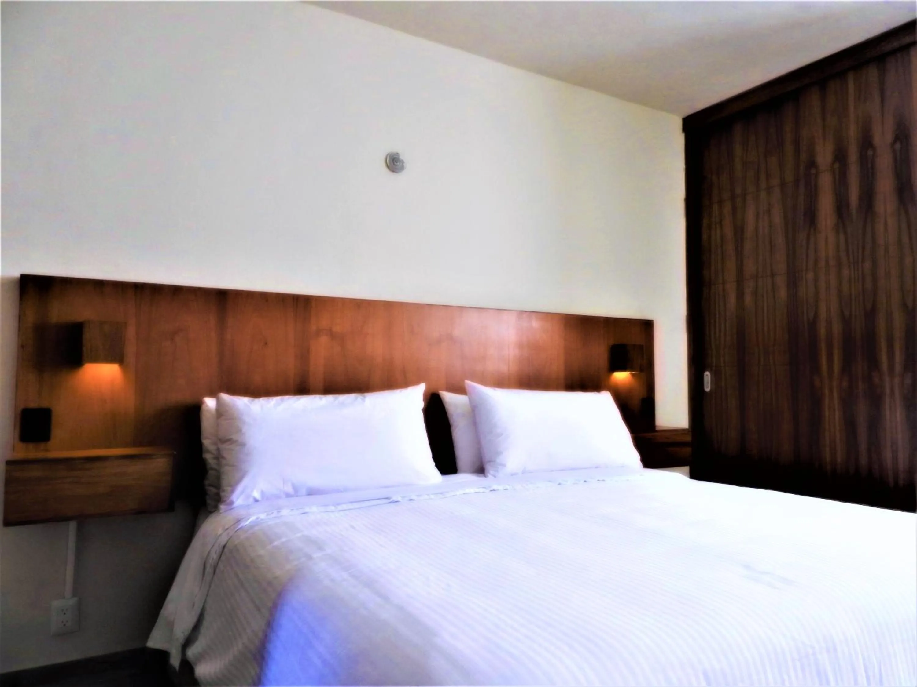 Property building, Bed in Villas La Ceiba