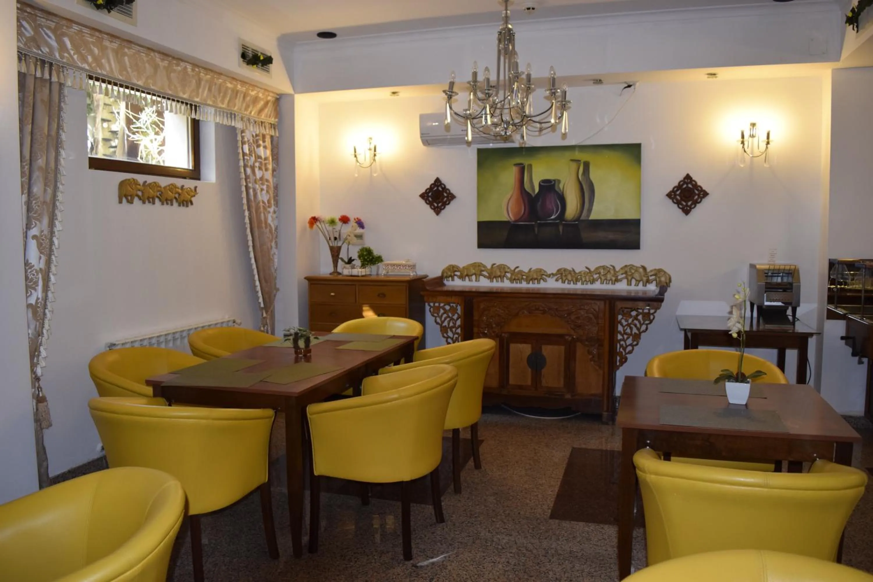 Lounge or bar in Hotel Michelangelo