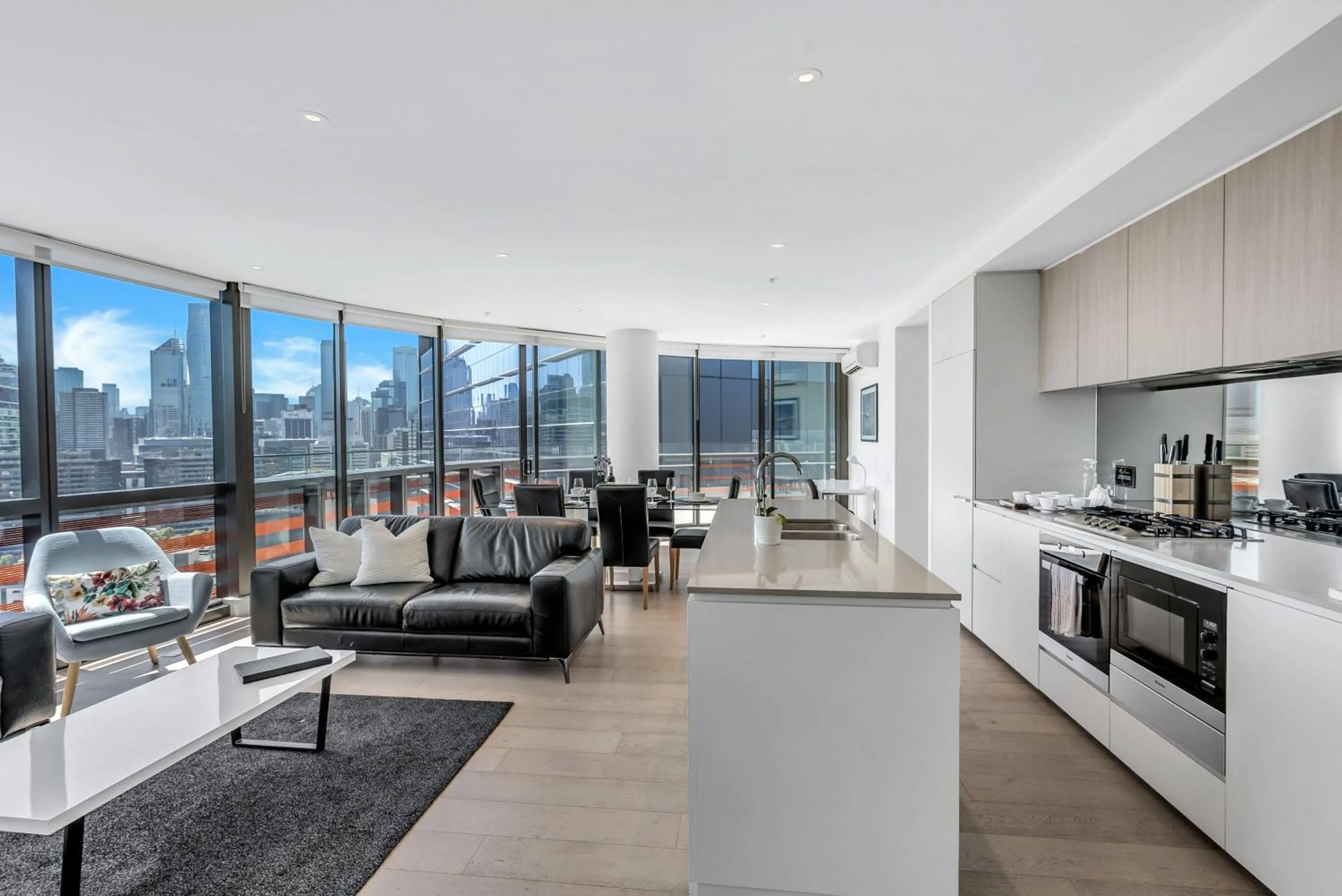 Coffee/tea facilities in Melbourne Lifestyle Apartments - Best Views on Collins