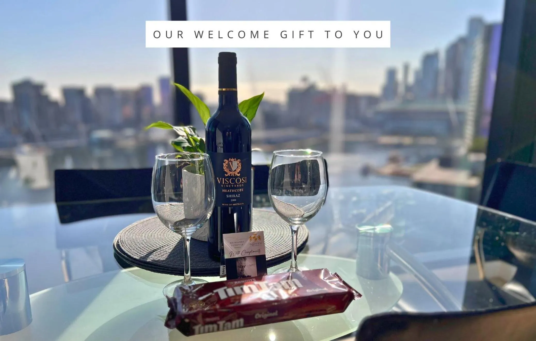 Day in Melbourne Lifestyle Apartments - Best Views on Collins