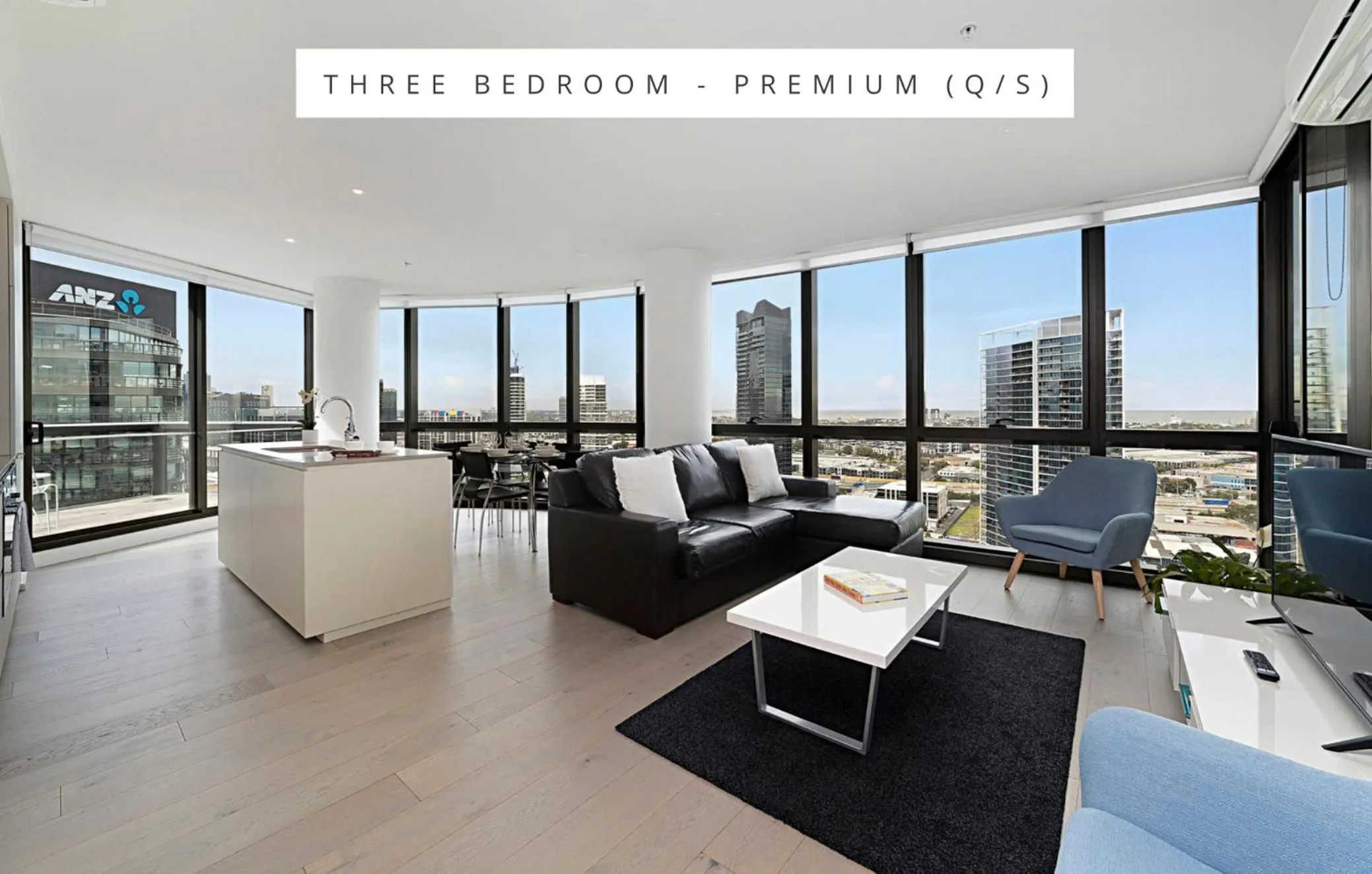 Day in Melbourne Lifestyle Apartments - Best Views on Collins