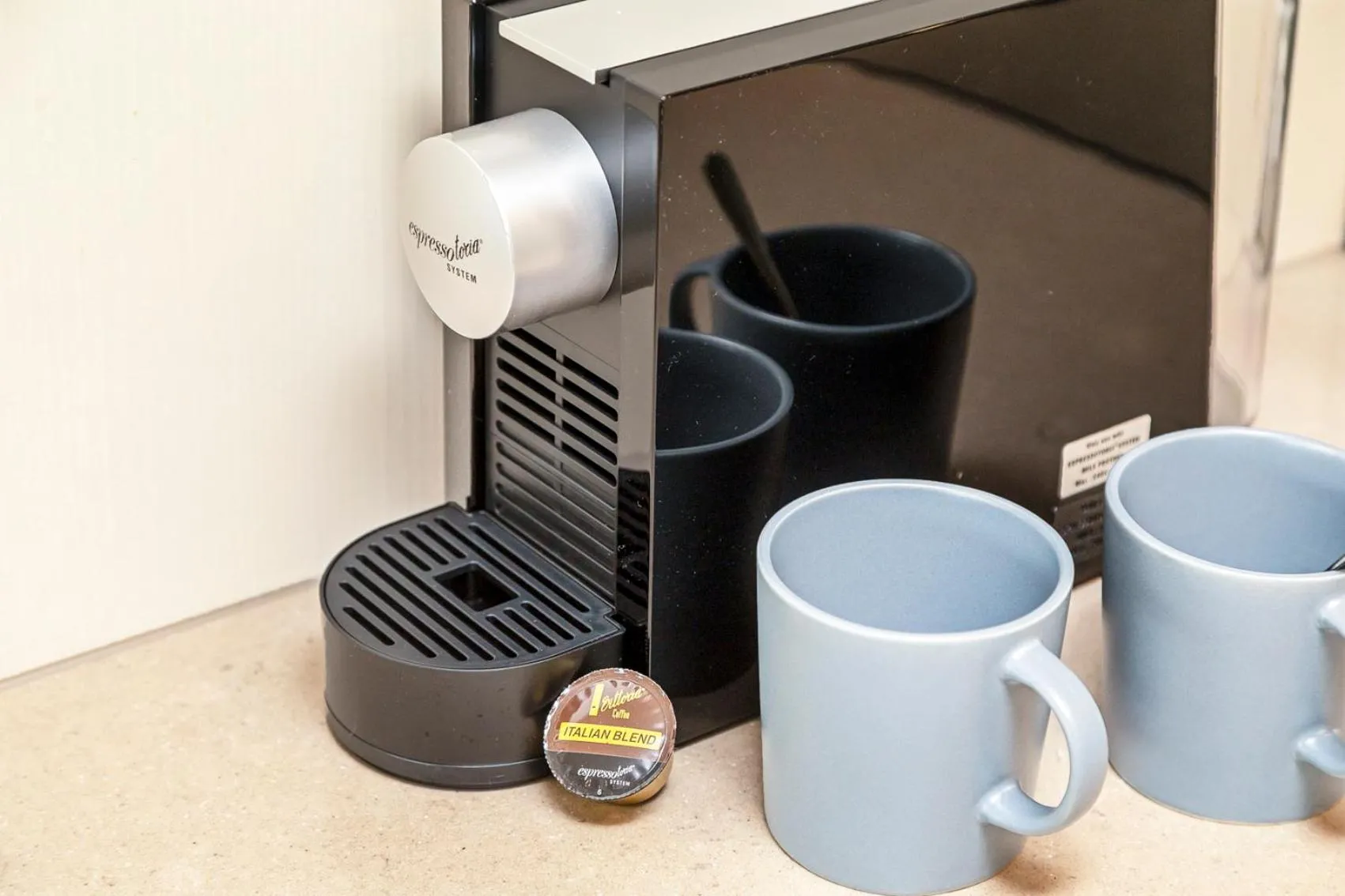 Coffee/tea facilities in Melbourne Lifestyle Apartments - Best Views on Collins