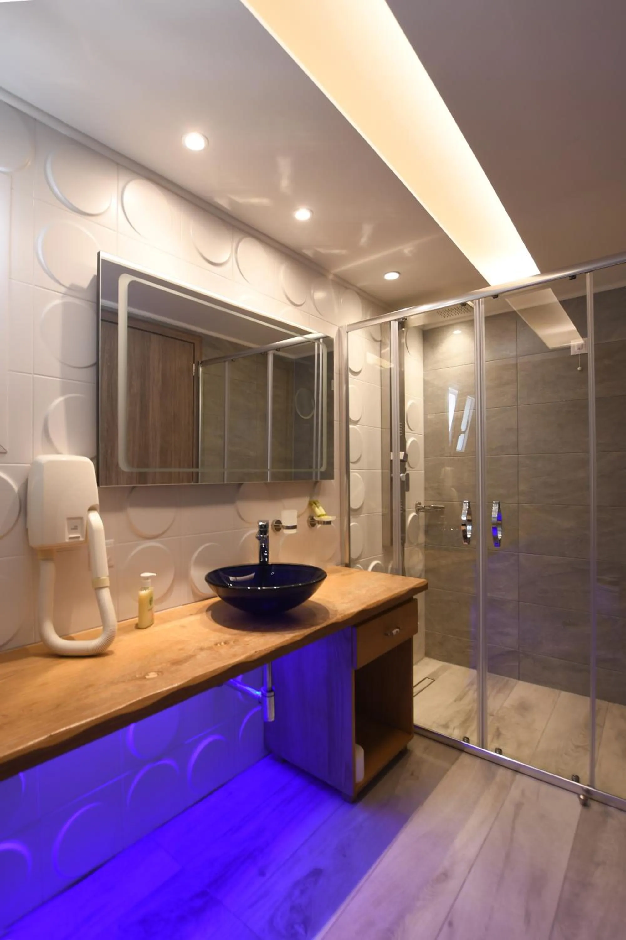 Anthemis Hotel Apartments