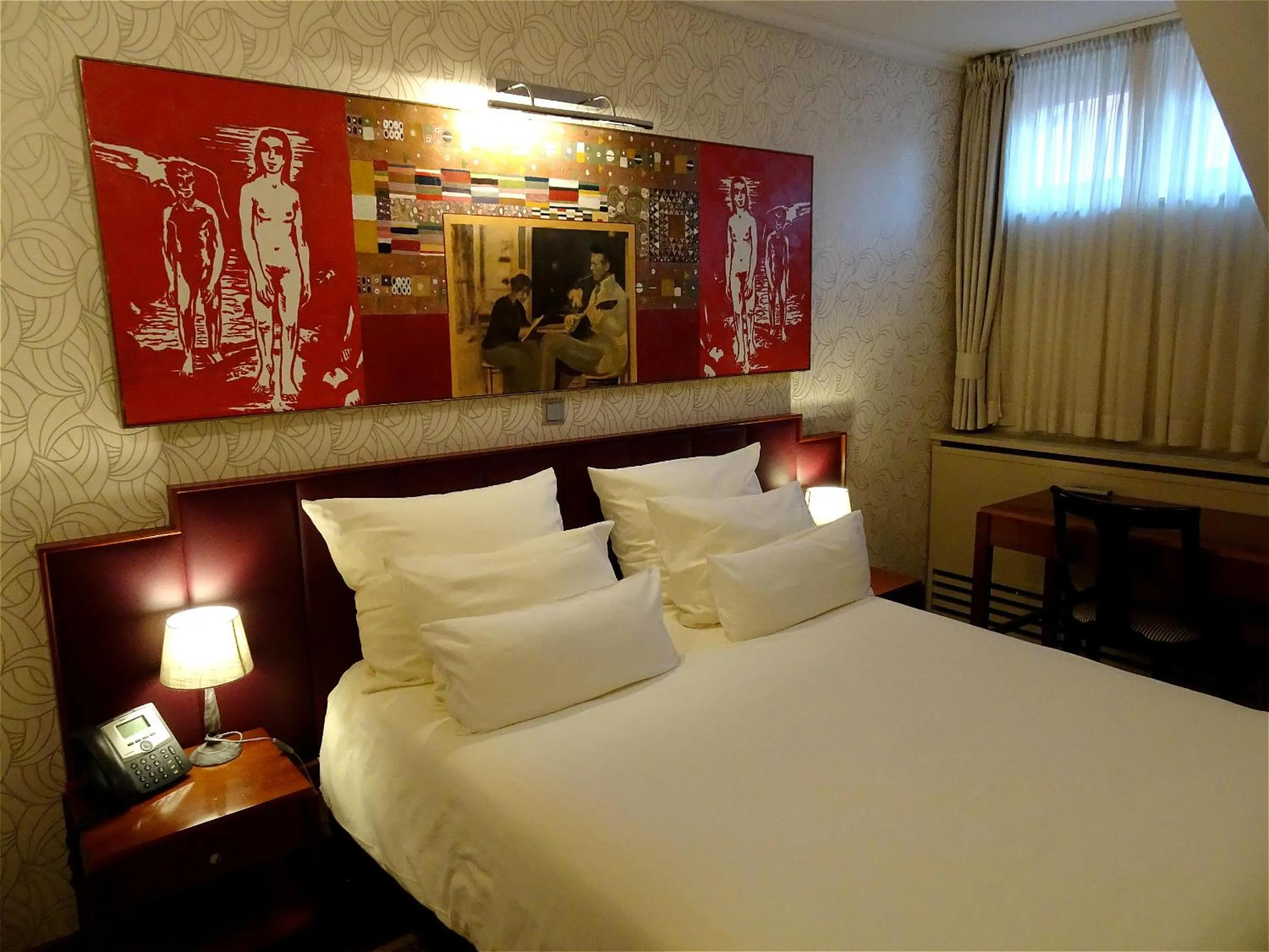 Bed in Hotel Mitra, Story Hotels