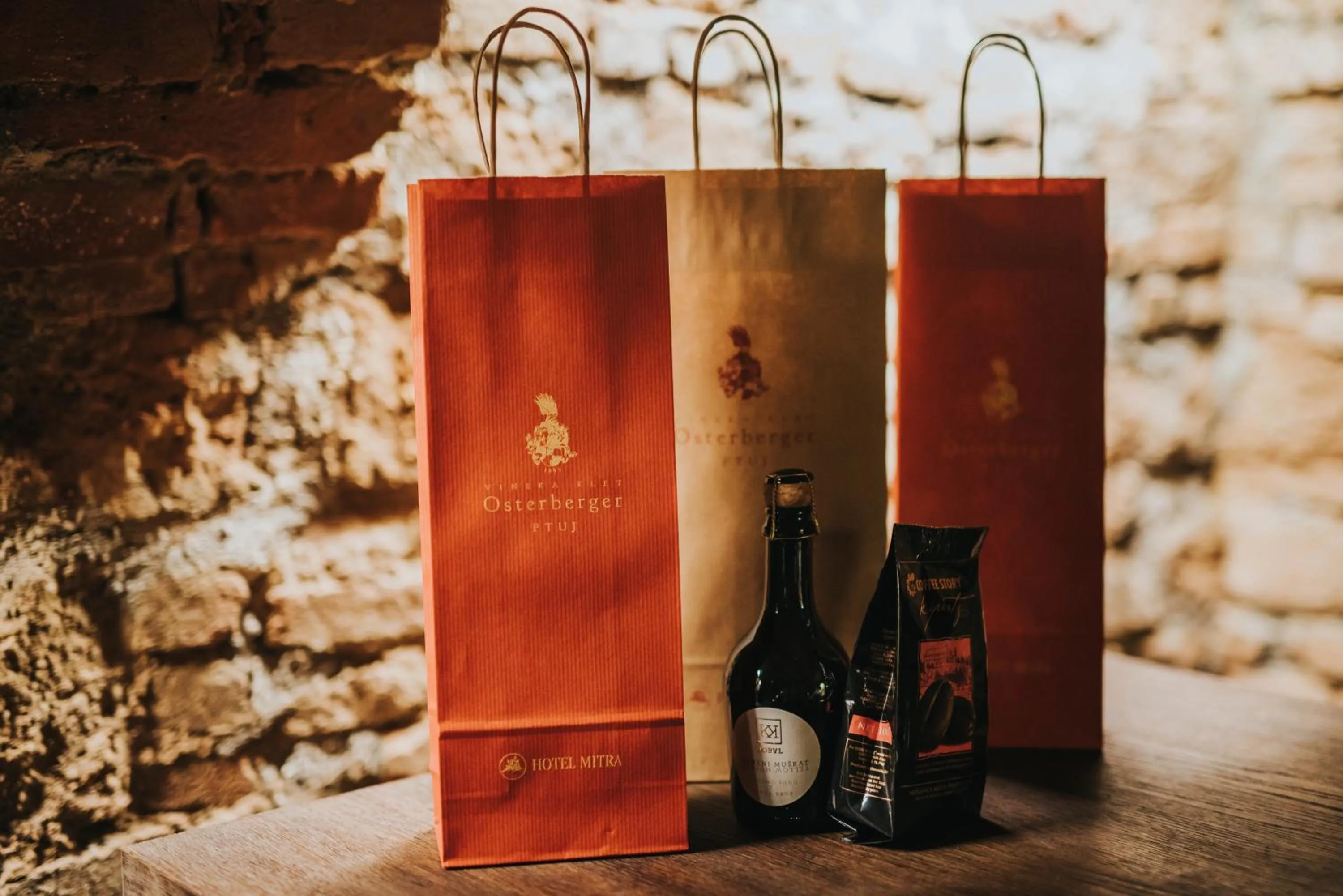 Lounge or bar in Hotel Mitra, Story Hotels