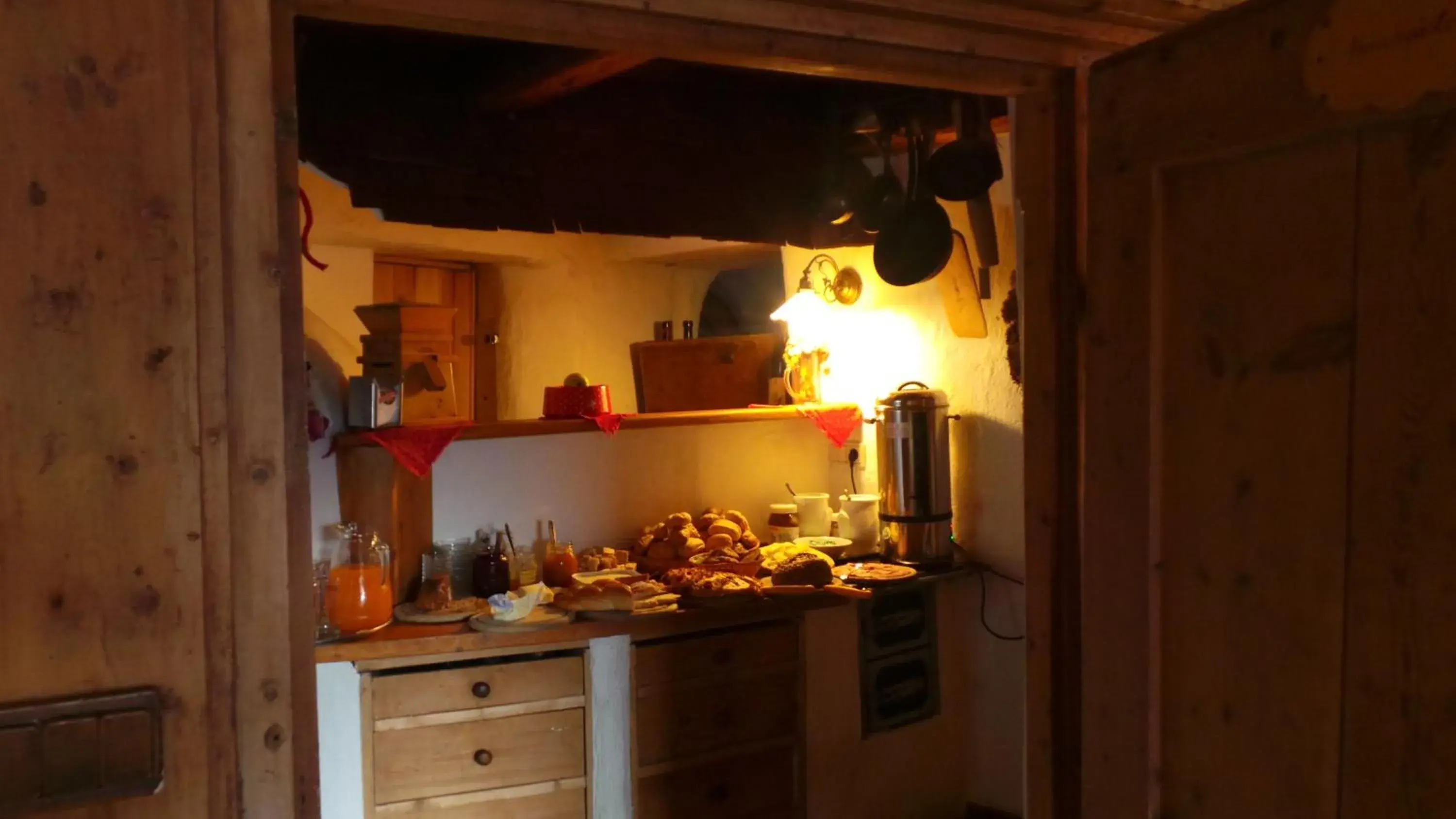 Standard Double Room in Albergo Gasthof zur Krone Standard Double Room in Albergo Gasthof zur Krone