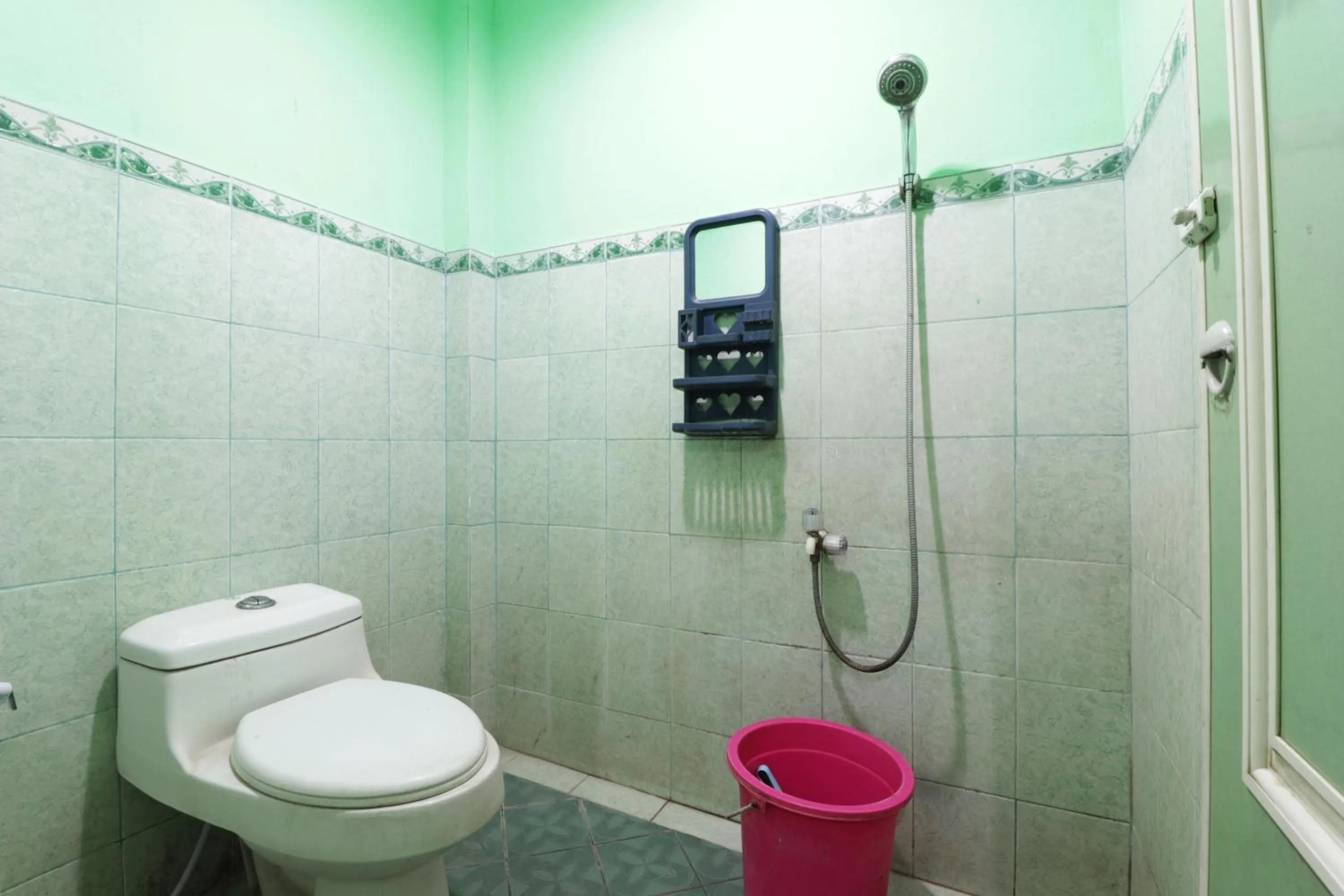 Shower in Wisma Aam Syariah