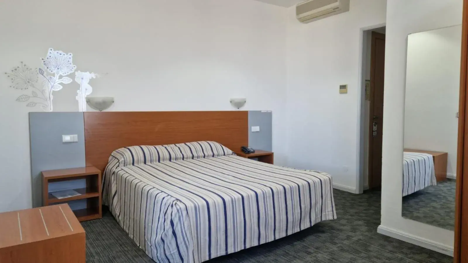 Bedroom, Bed in Evenia Monte Real Bedroom, Bed in Evenia Monte Real