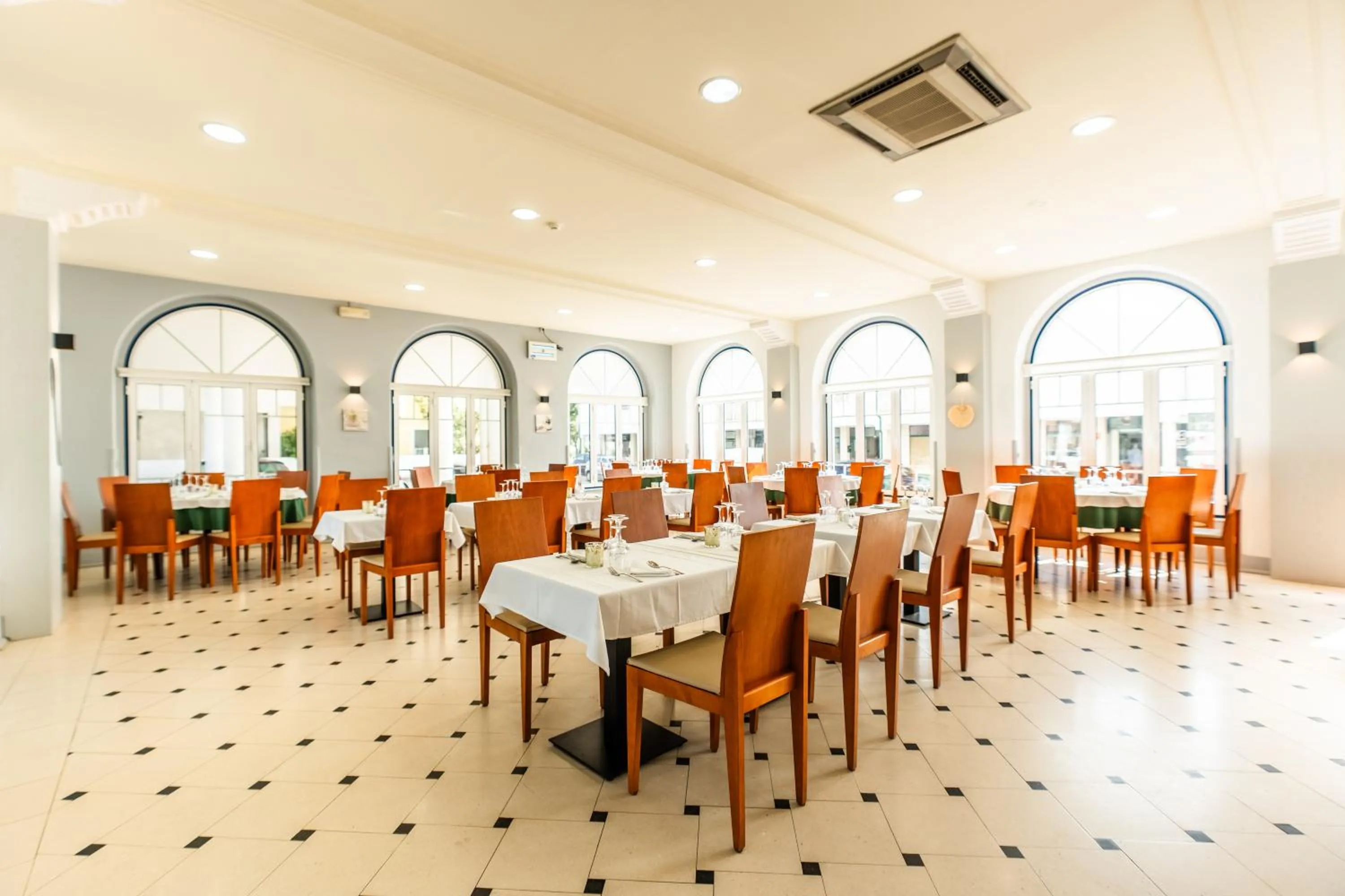 Restaurant/places to eat in Spirit Hotel Fonte Real - Antigo Hotel Flora