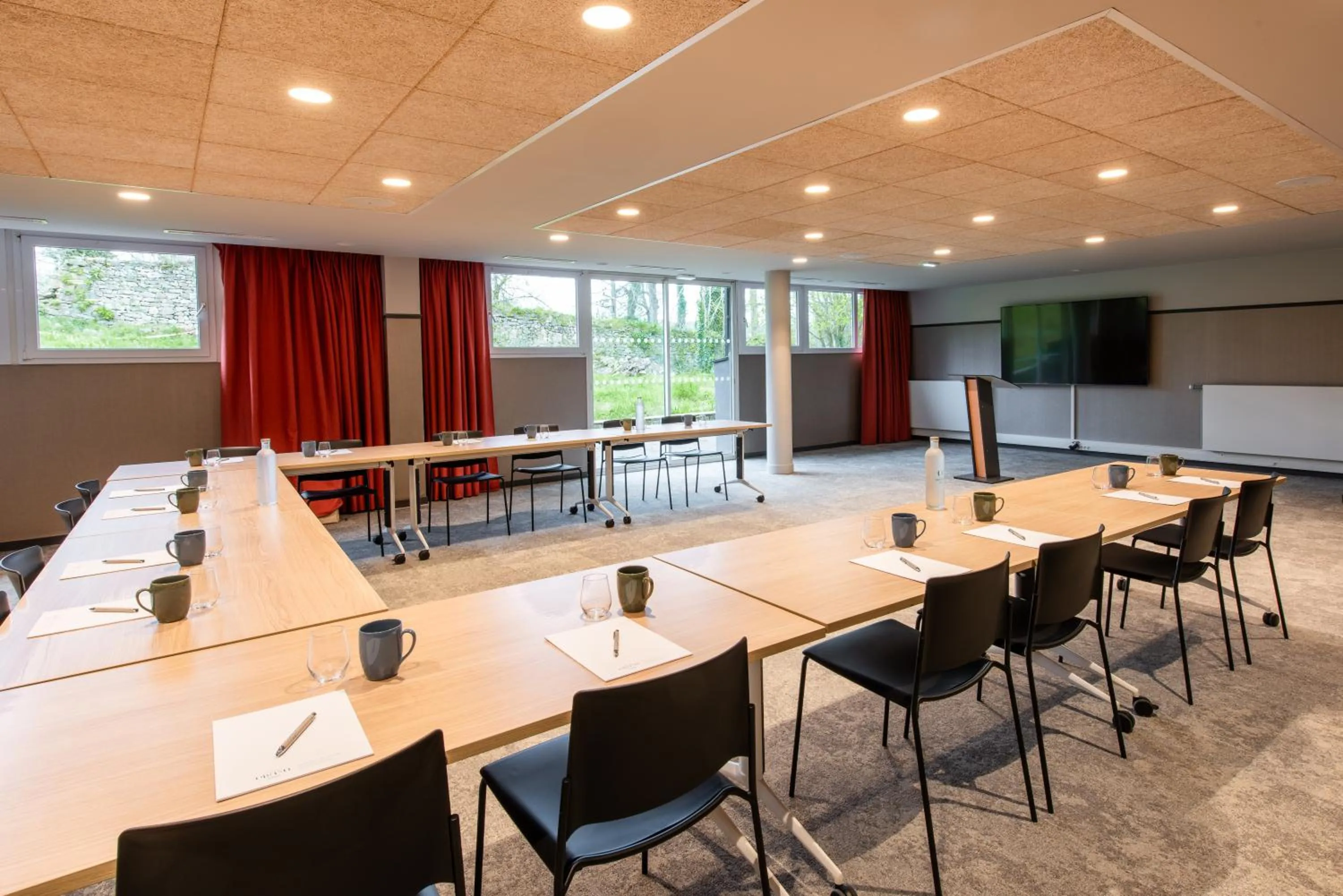 Meeting/conference room in La Maison OBONO Hôtel & Spa