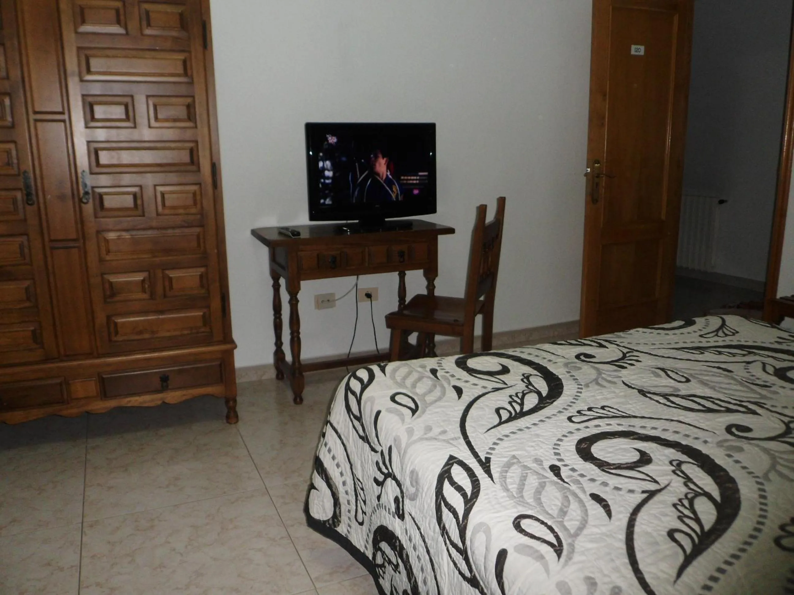 Decorative detail, Bed in Hotel Conde