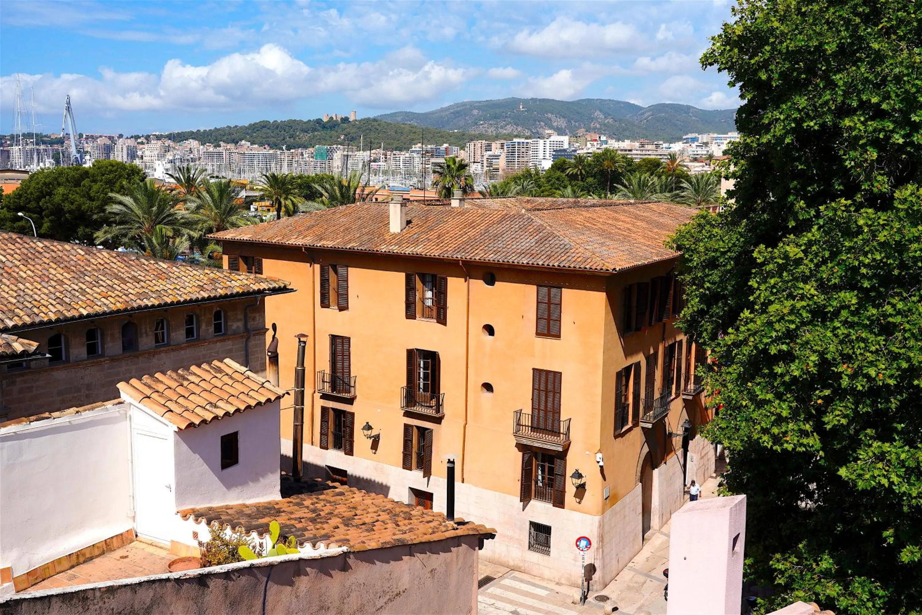 City view in Montmari - Turismo de Interior