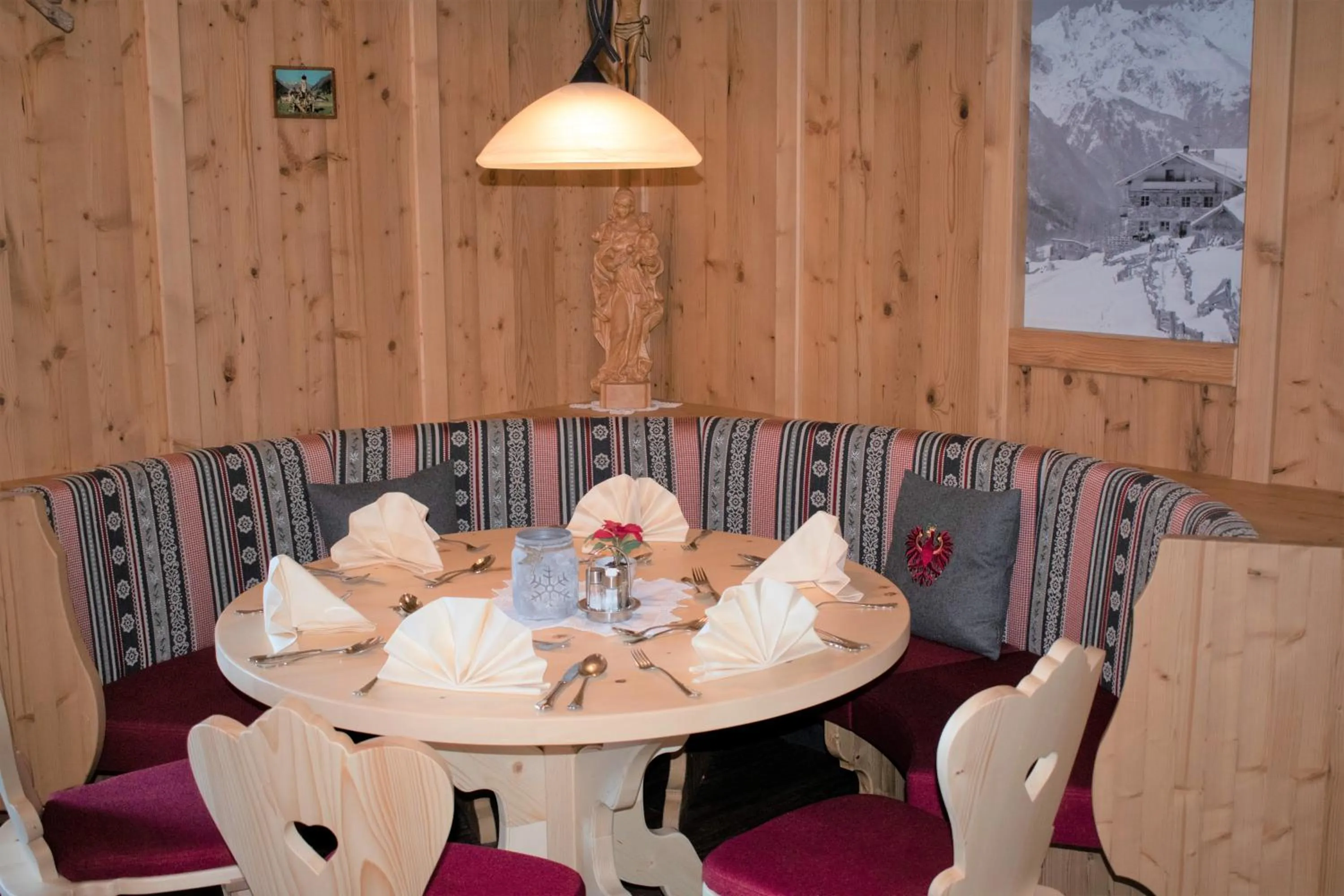 Restaurant/places to eat in Pension Winnebach