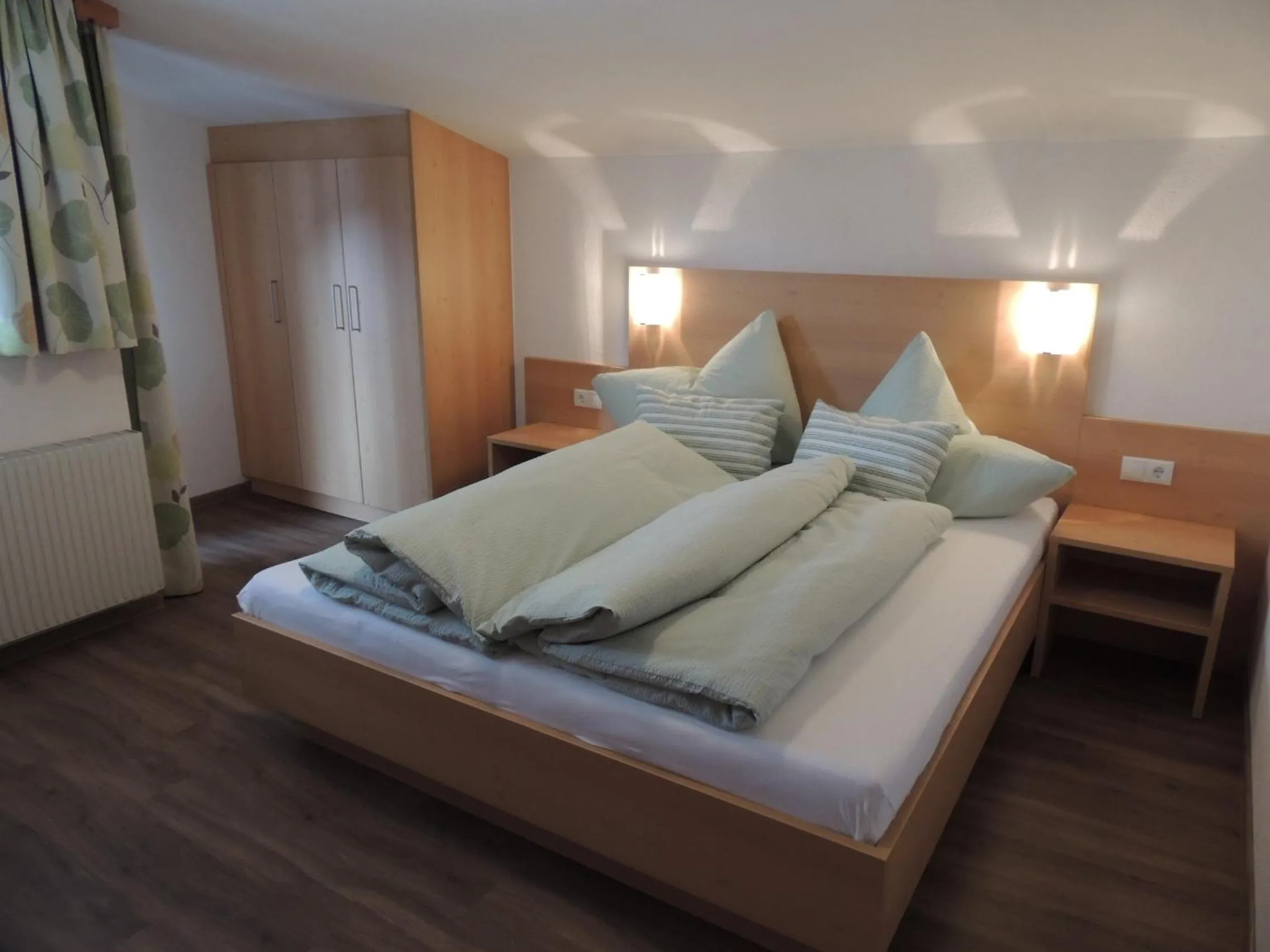 Bedroom, Bed in Pension Winnebach