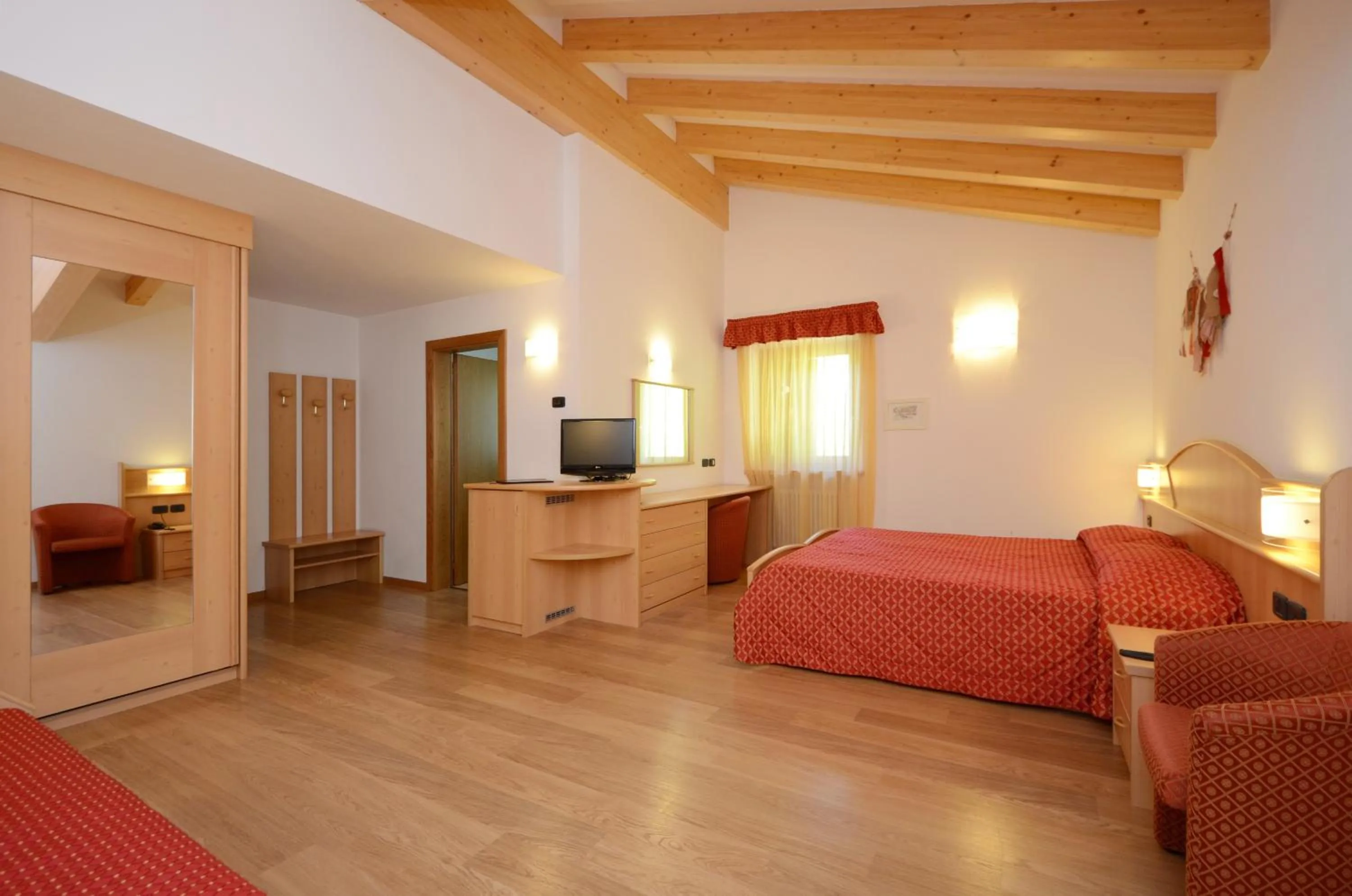 Bed in Hotel La Soldanella