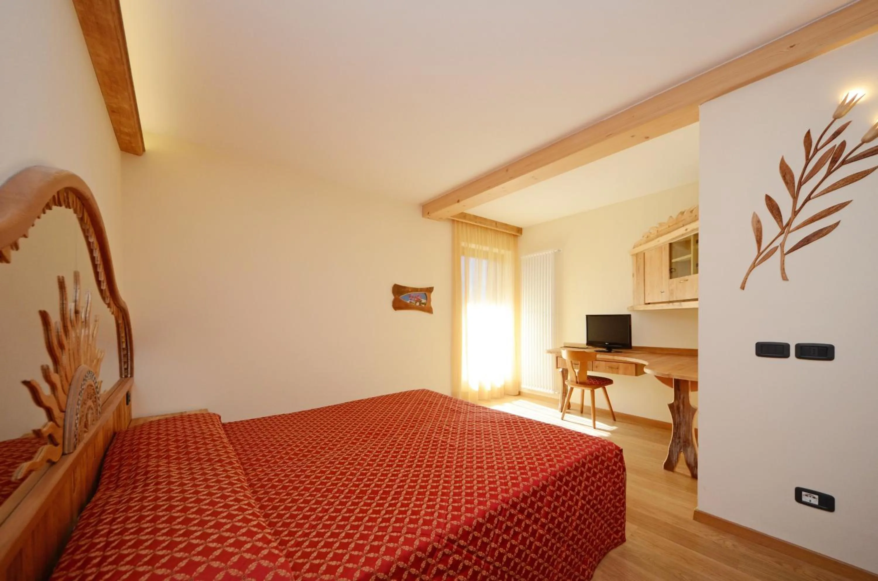 Bed in Hotel La Soldanella