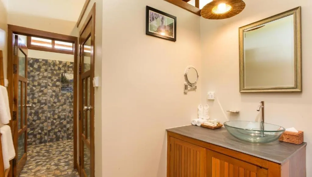 Bathroom in BB Angkor Green Resort