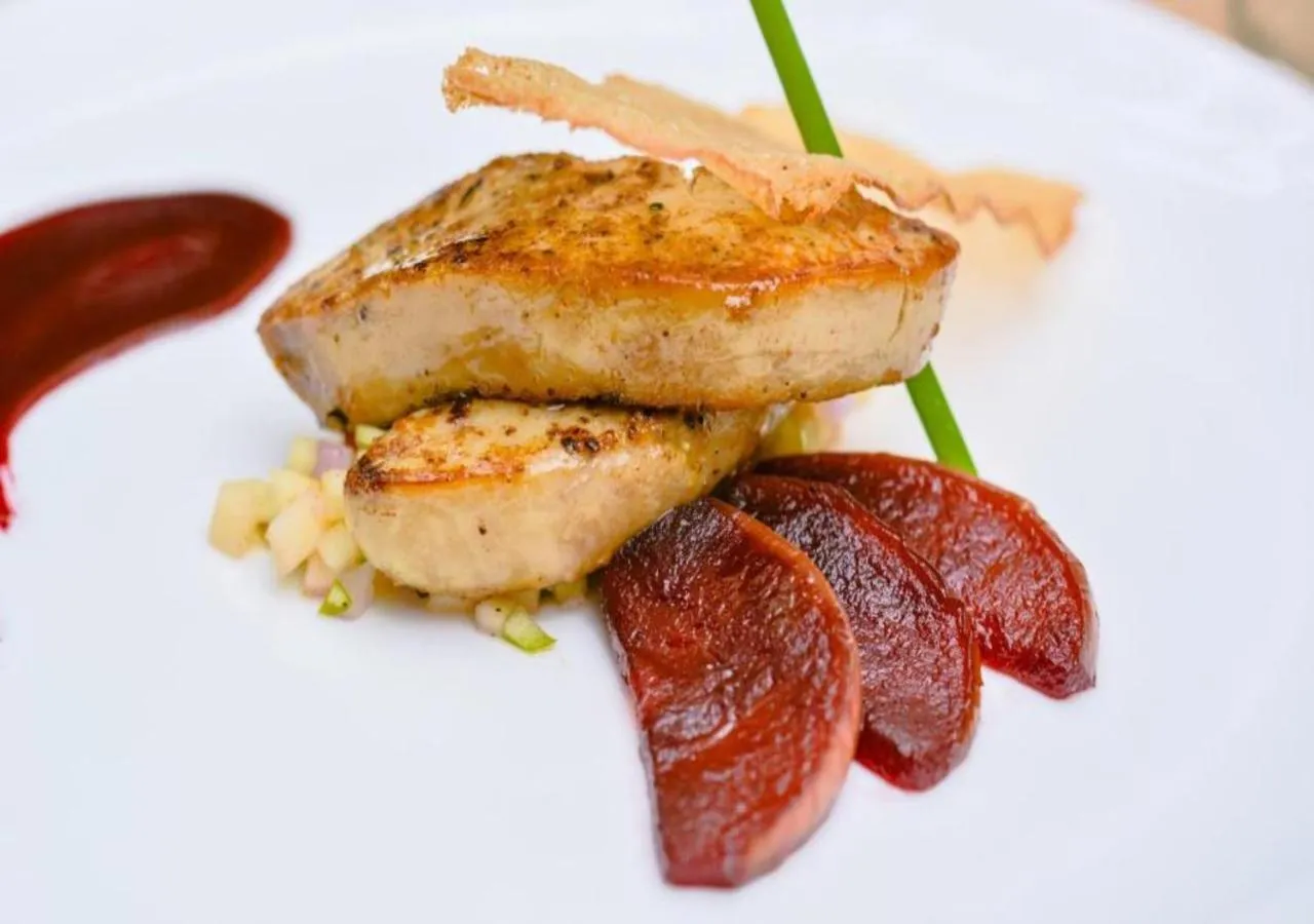 Restaurant/places to eat in BB Angkor Green Resort