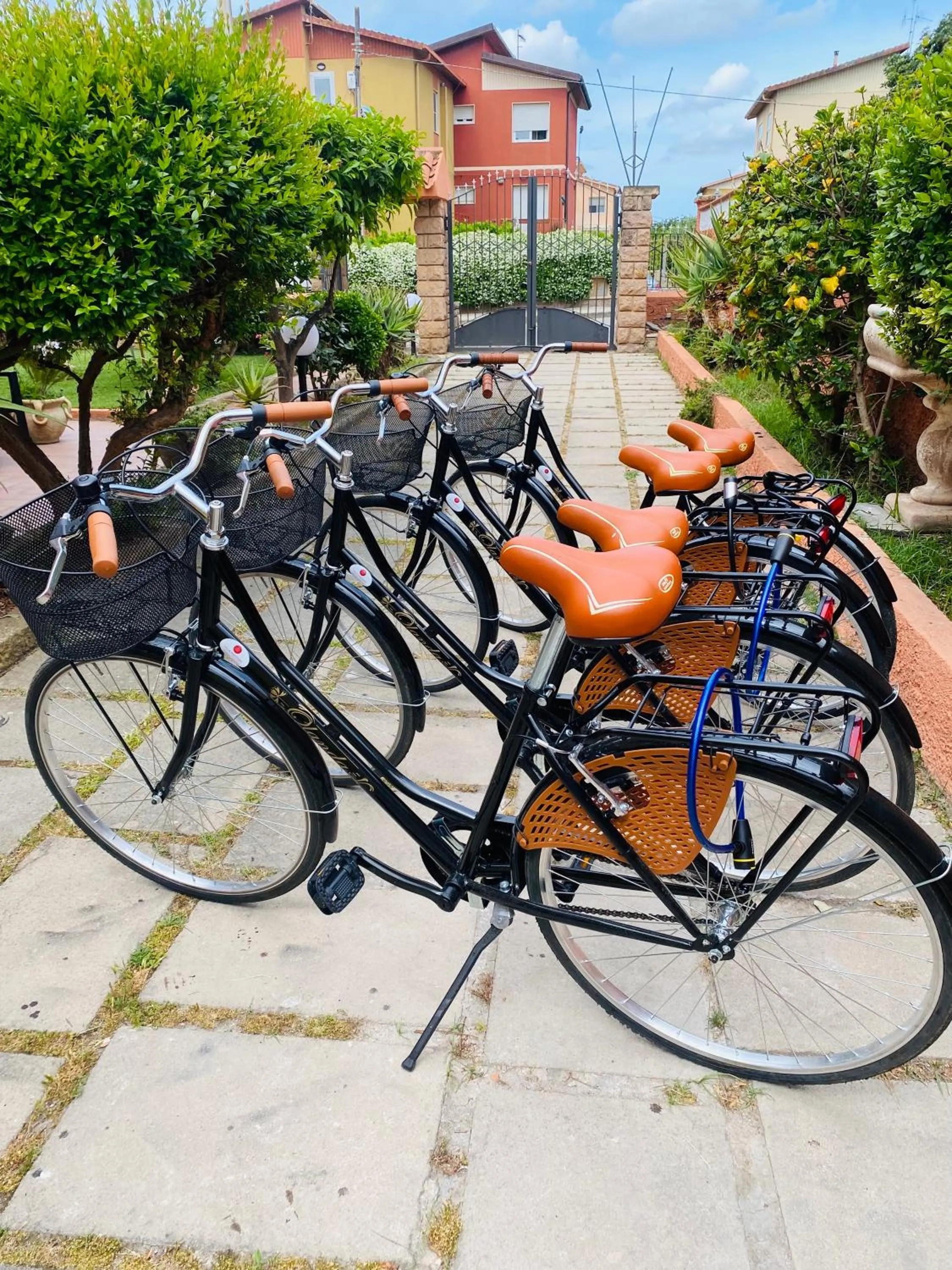 Cycling in Villa Marogna