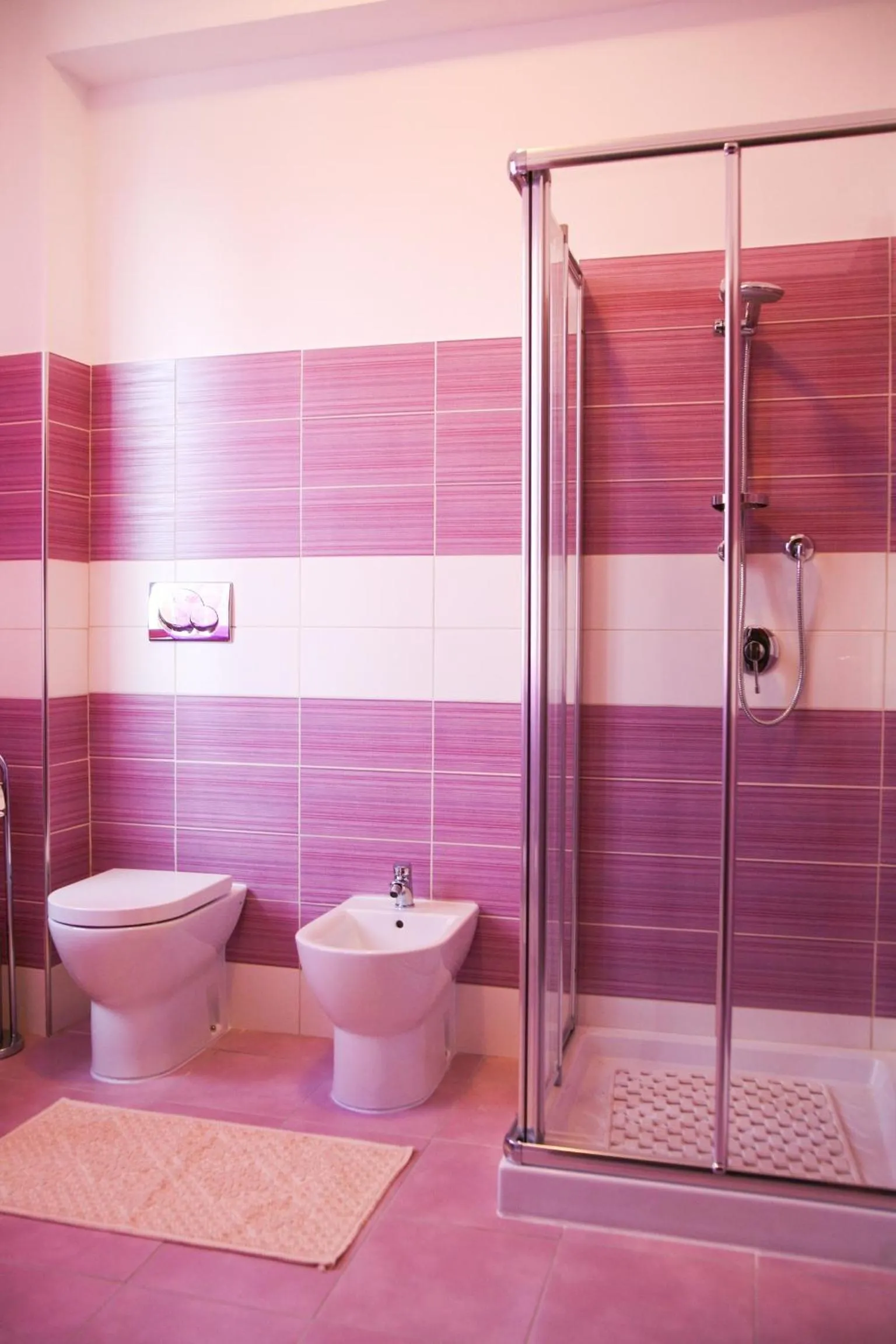 Shower in Villa Marogna