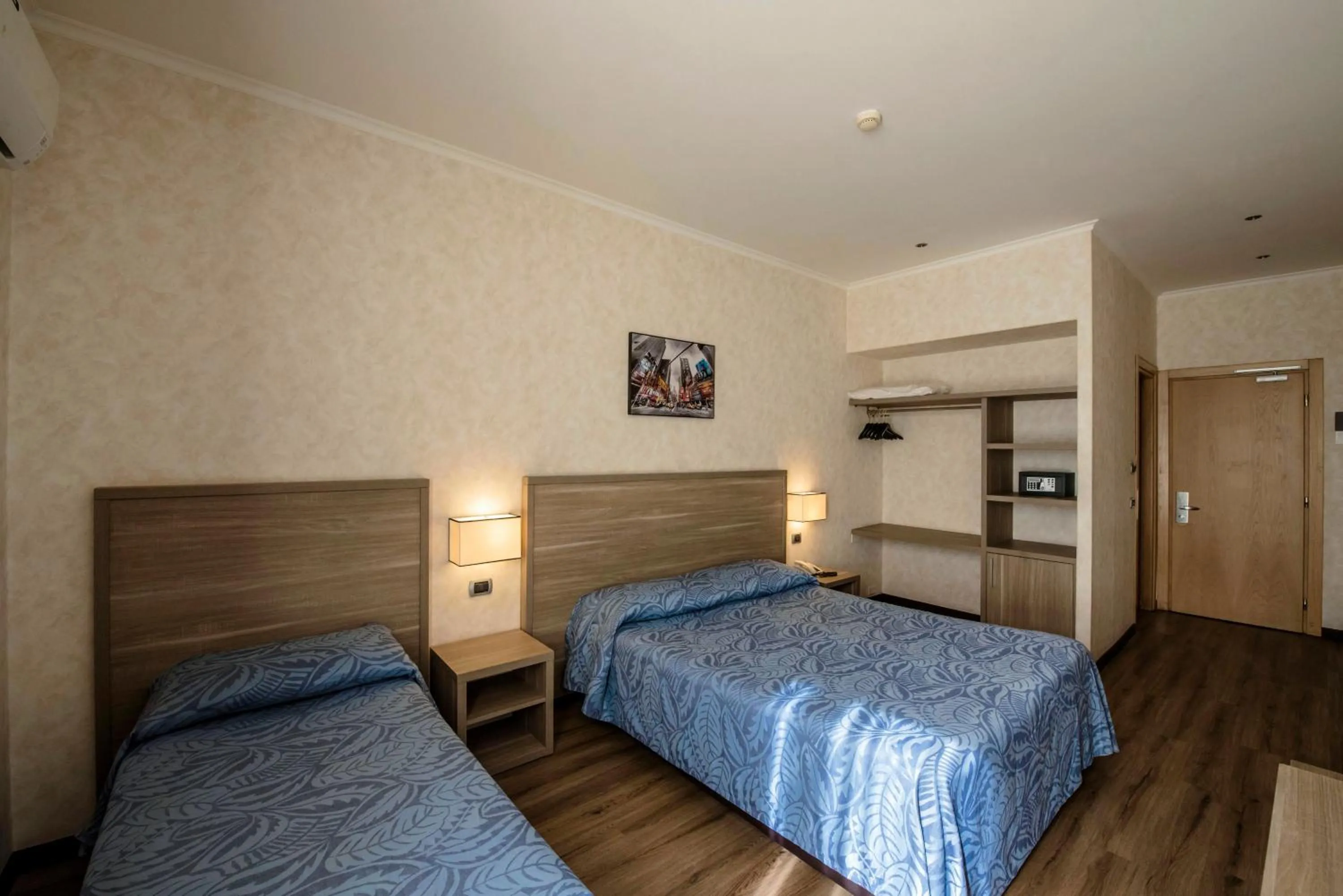 Photo of the whole room, Bed in Hotel Roma Sud