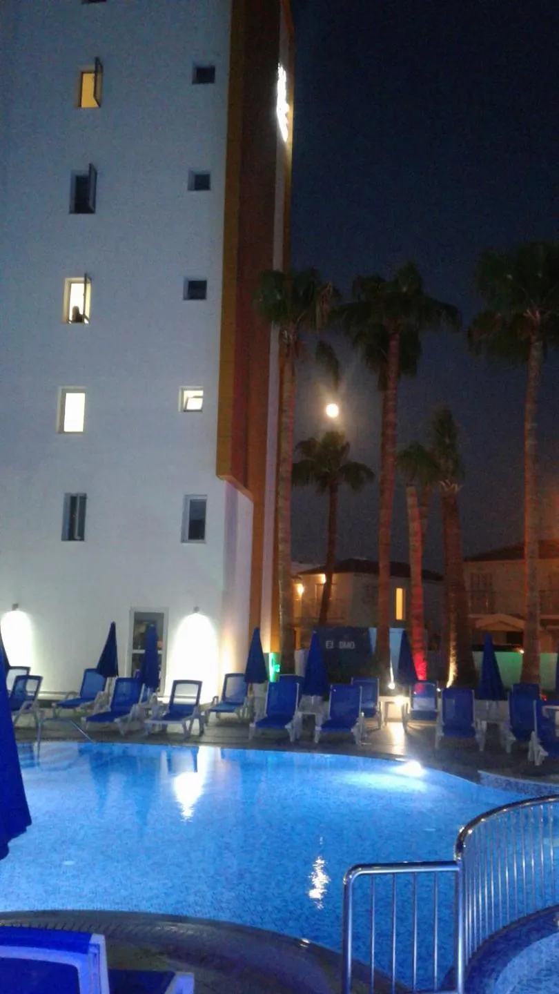 Night in Captain Pier Hotel