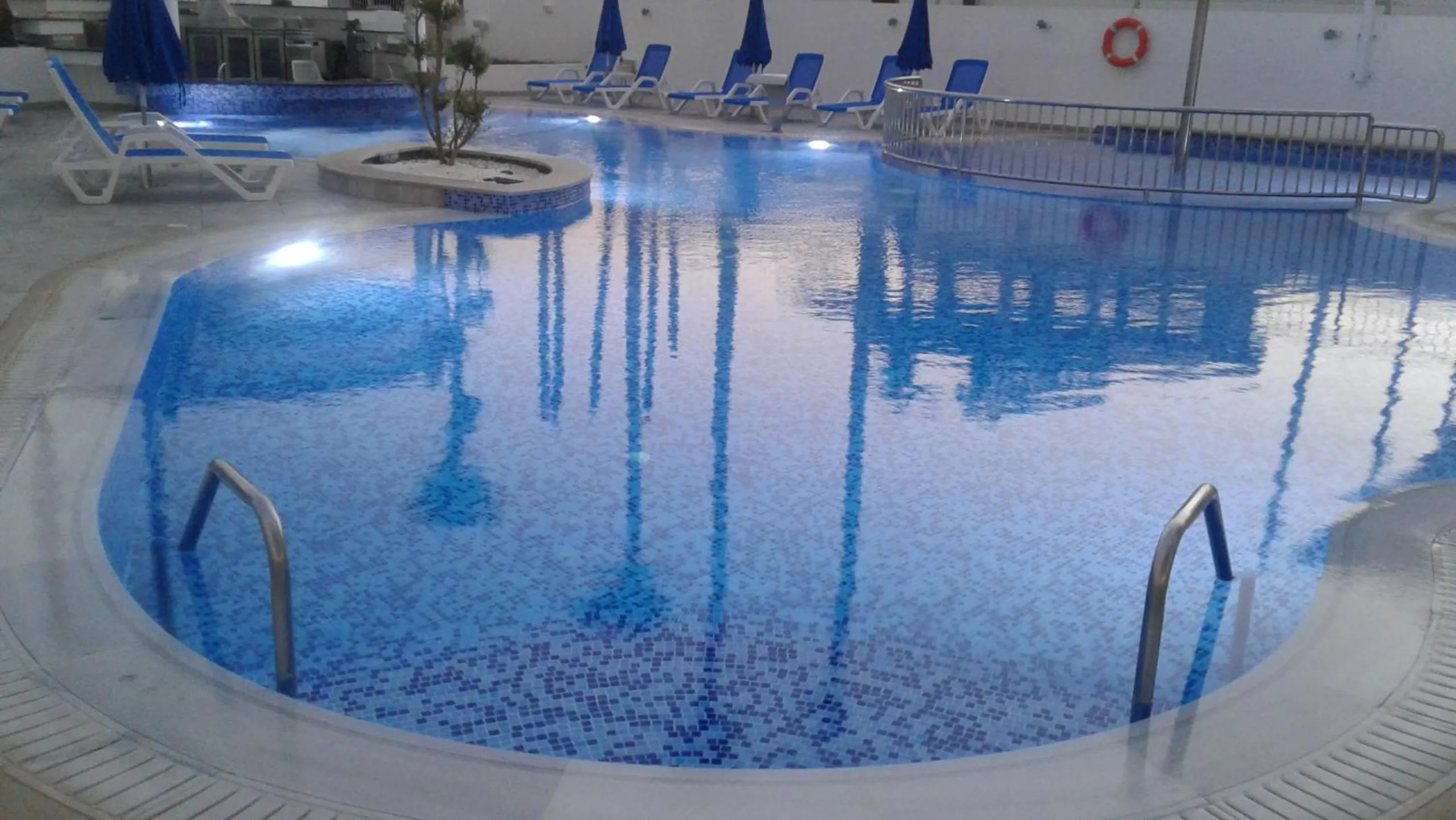 Pool view in Captain Pier Hotel