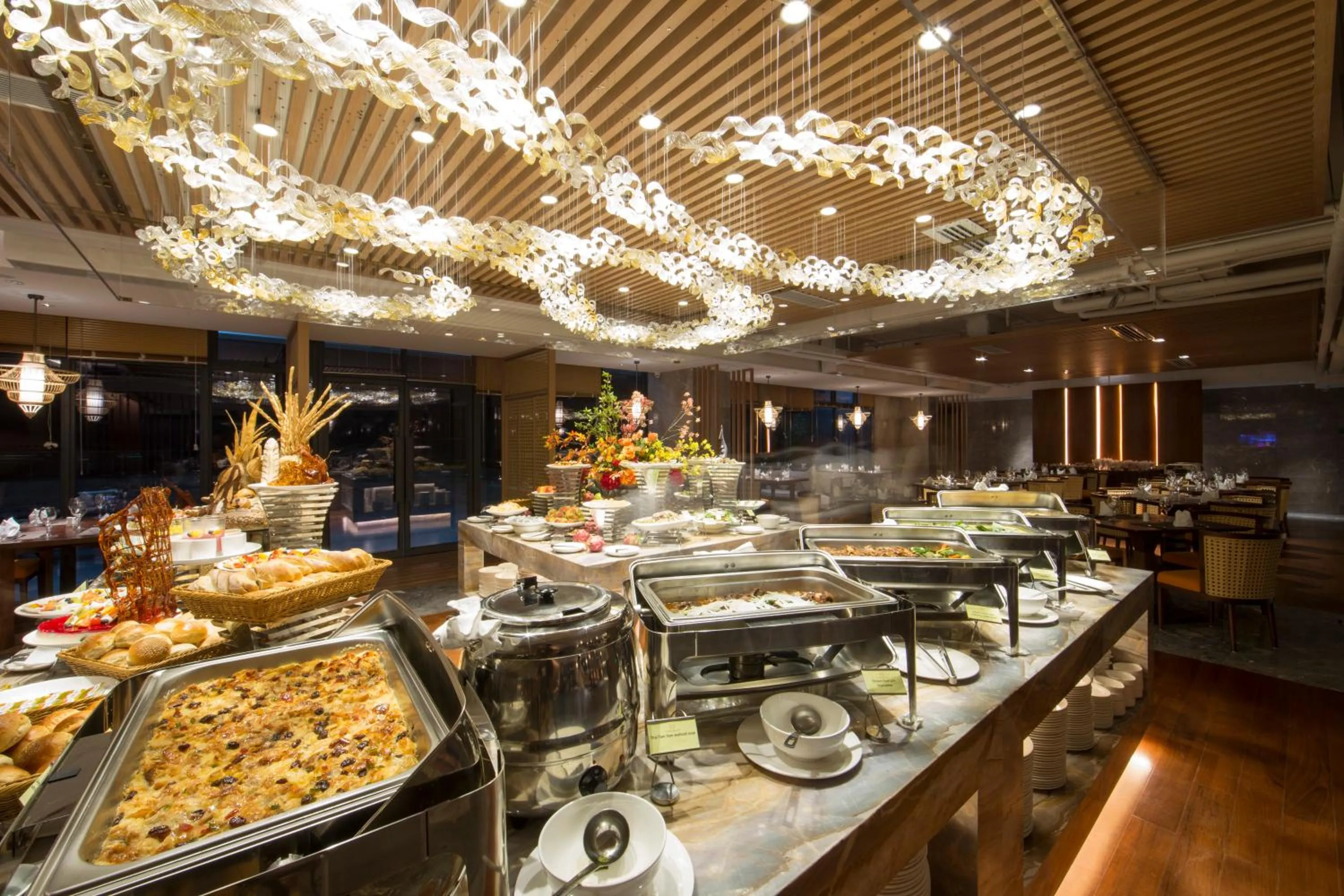 Buffet breakfast in Jing Shang Hotel