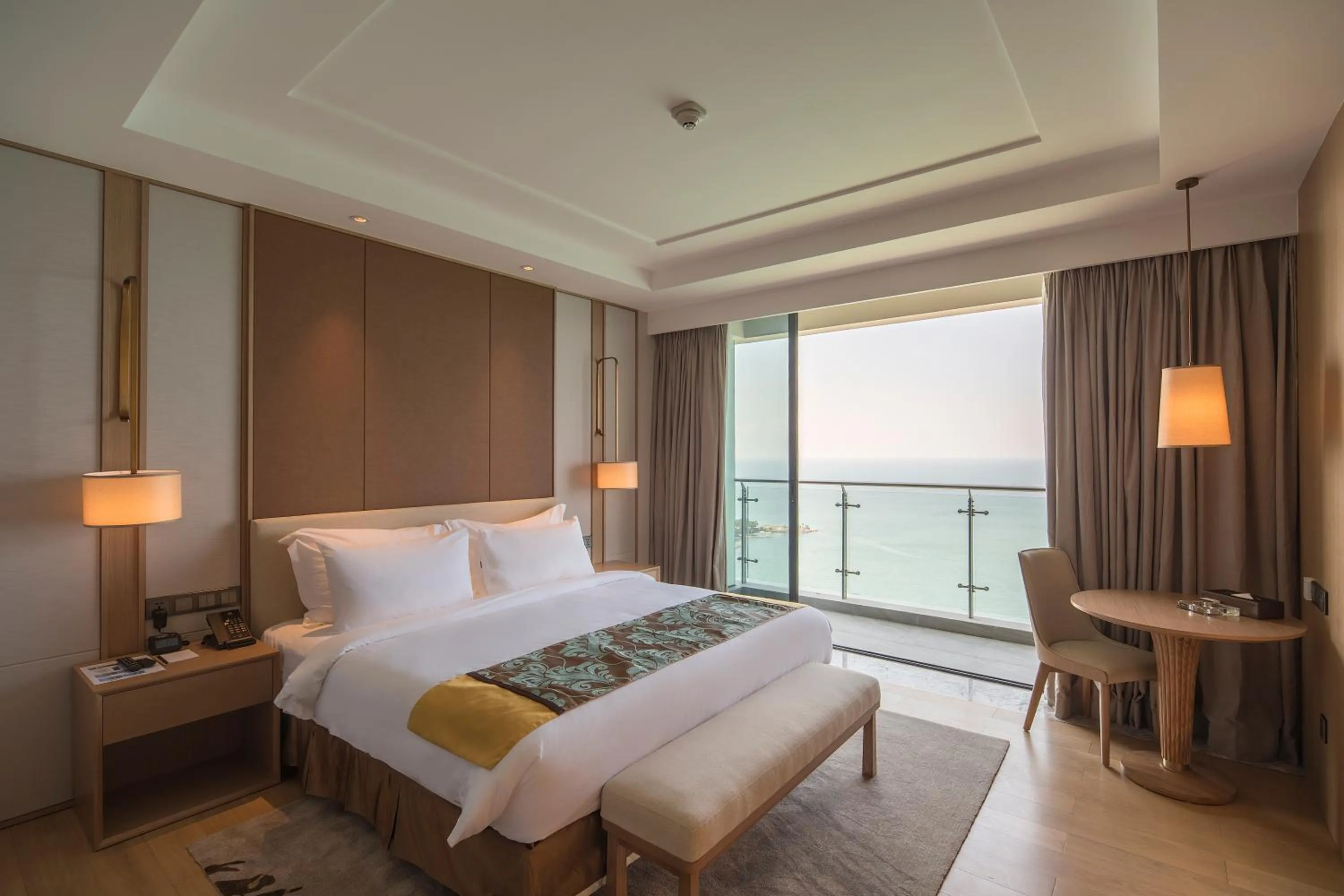 Bed in Jing Shang Hotel