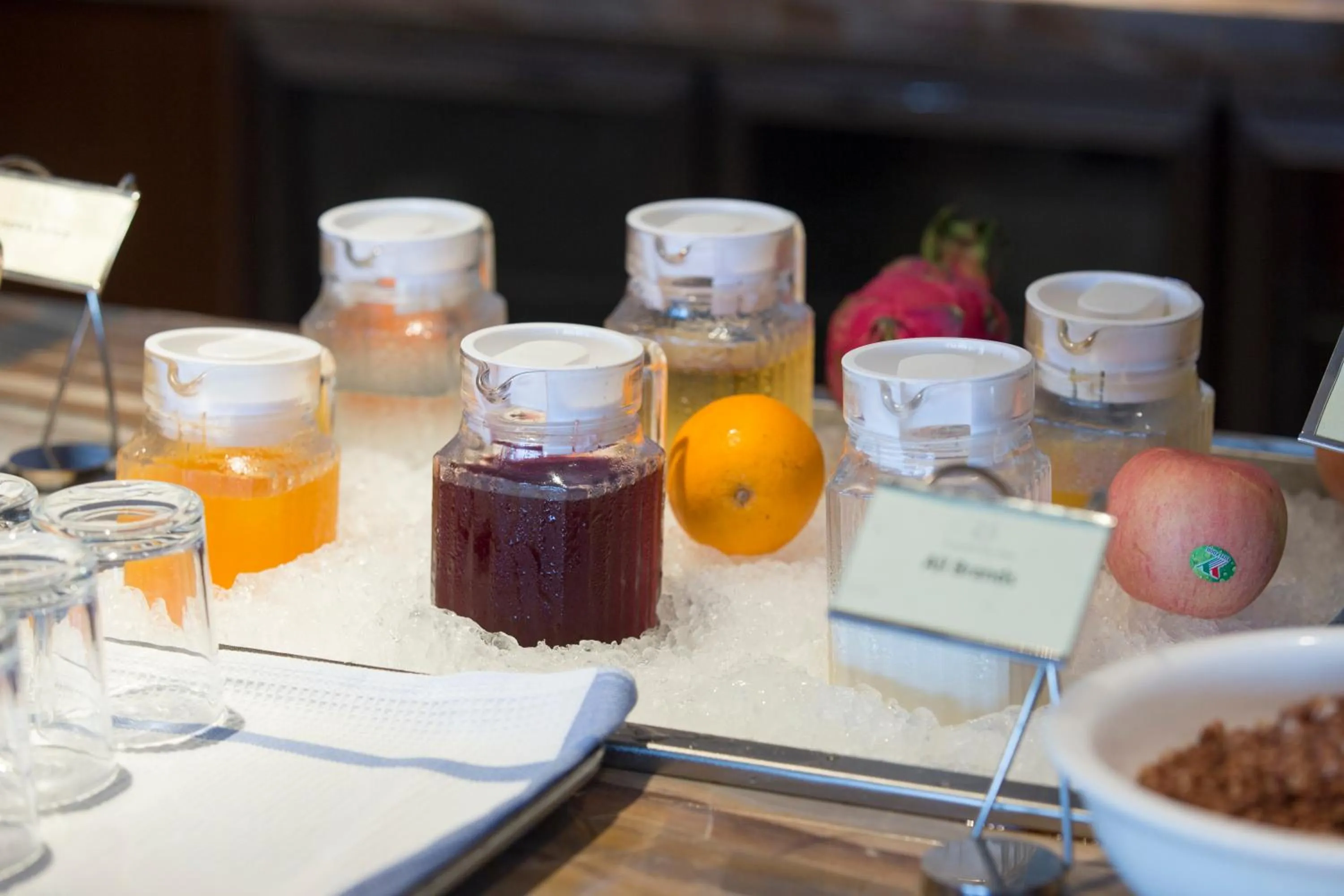 Food and drinks in Jing Shang Hotel