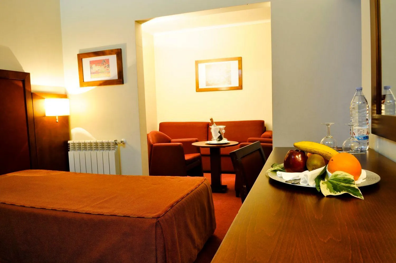 Photo of the whole room in Hotel Samasa Fundao